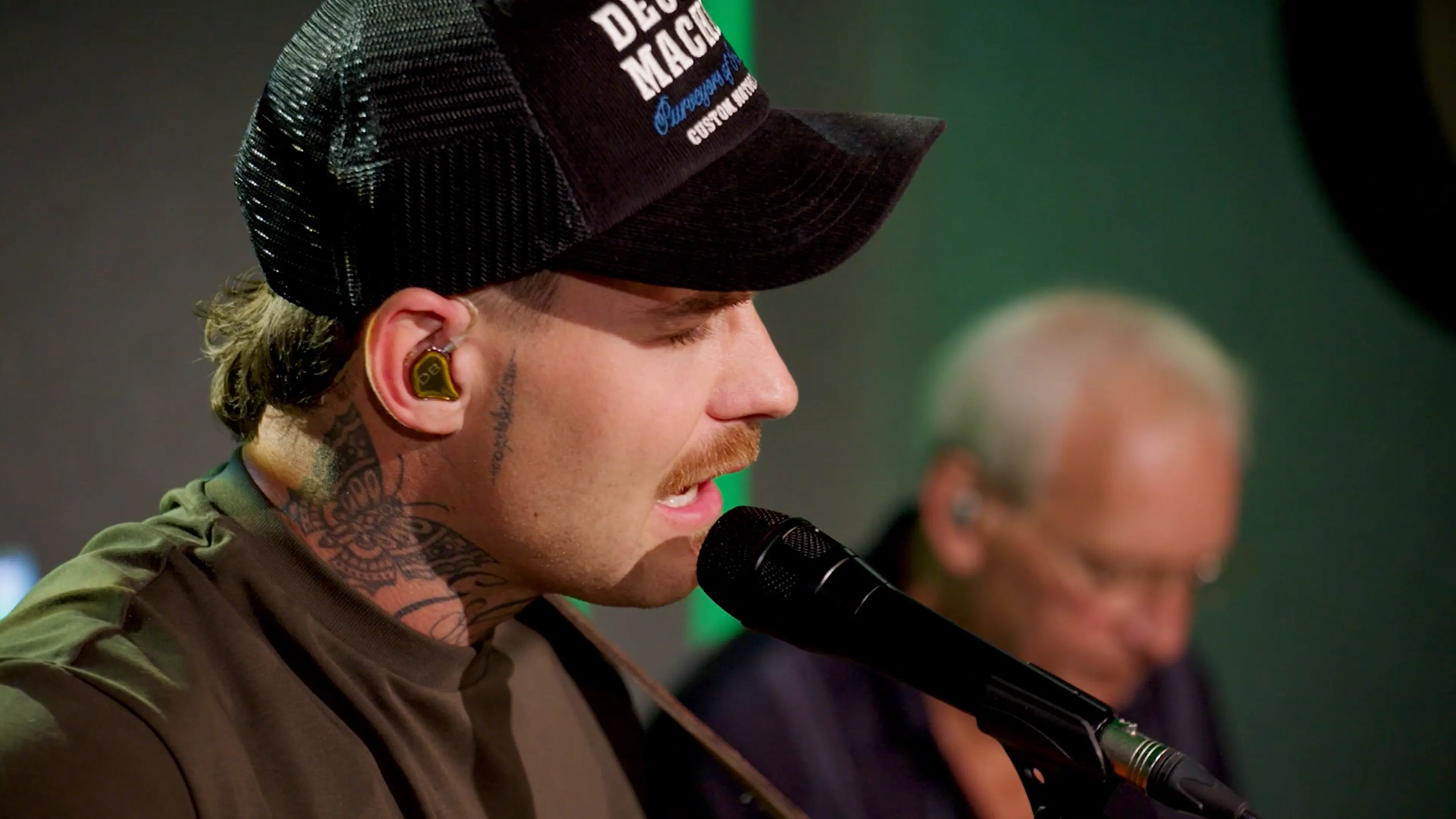 Door Amerikanen begeerde Douwe Bob speelt Note To Self in Radio 10 Staat Op!