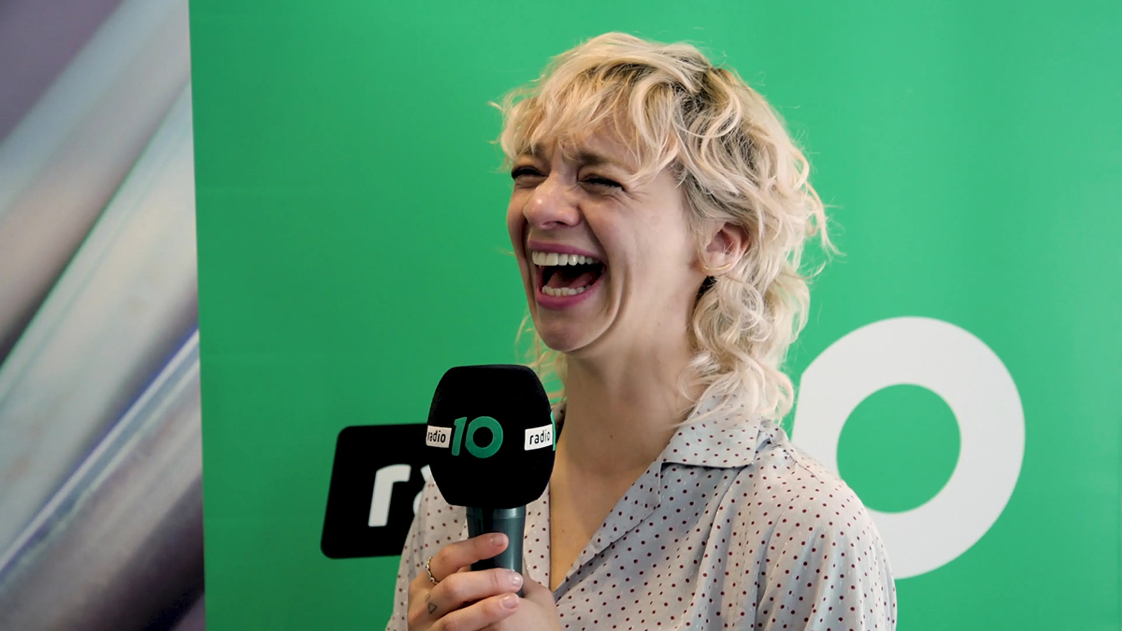 Liesbeth Aarts €14.400,- rijker dankzij lach Jacqueline Govaert