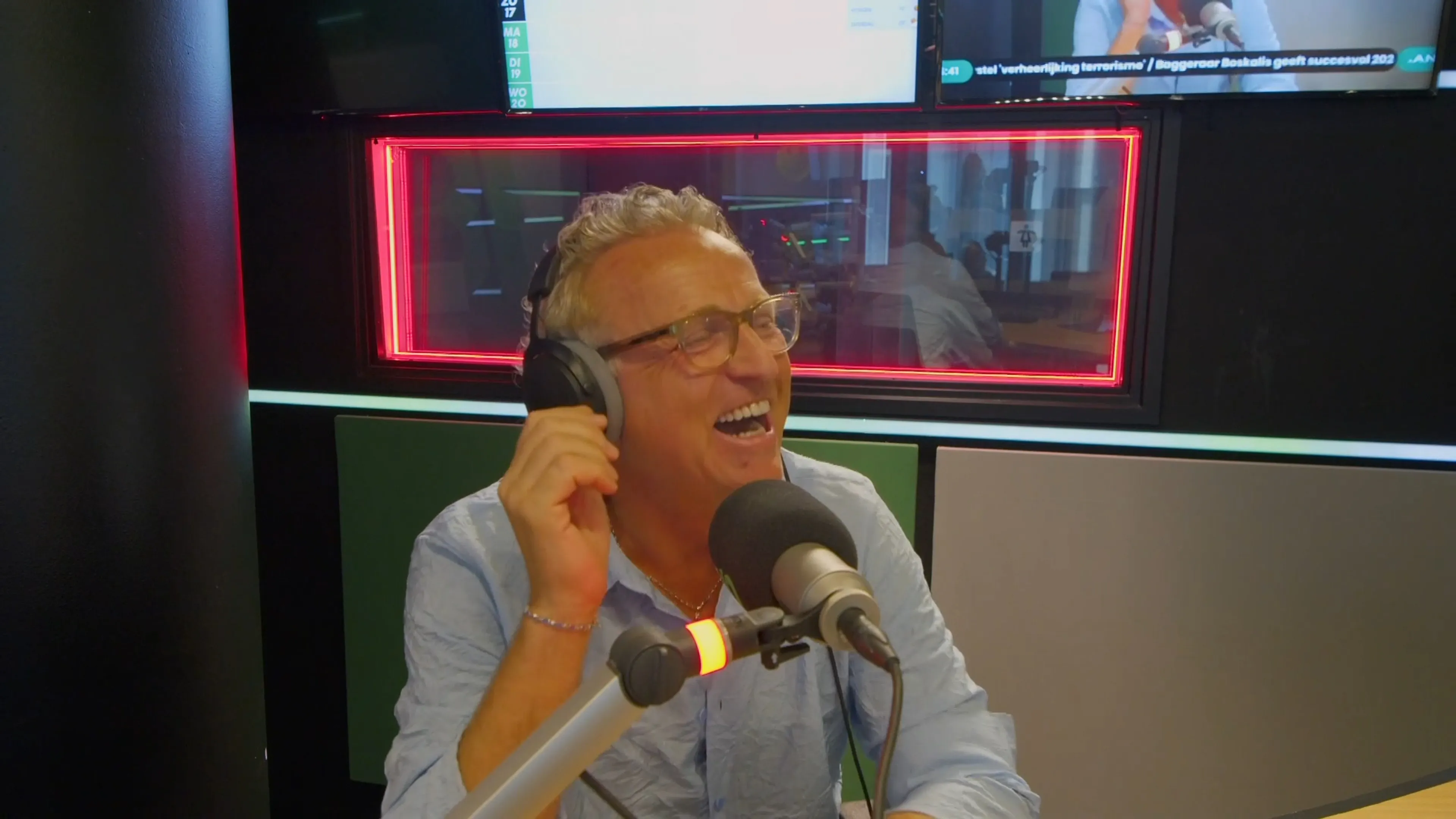 Gordon en Froukje zijn klaar voor de ochtendshow op Radio 10!