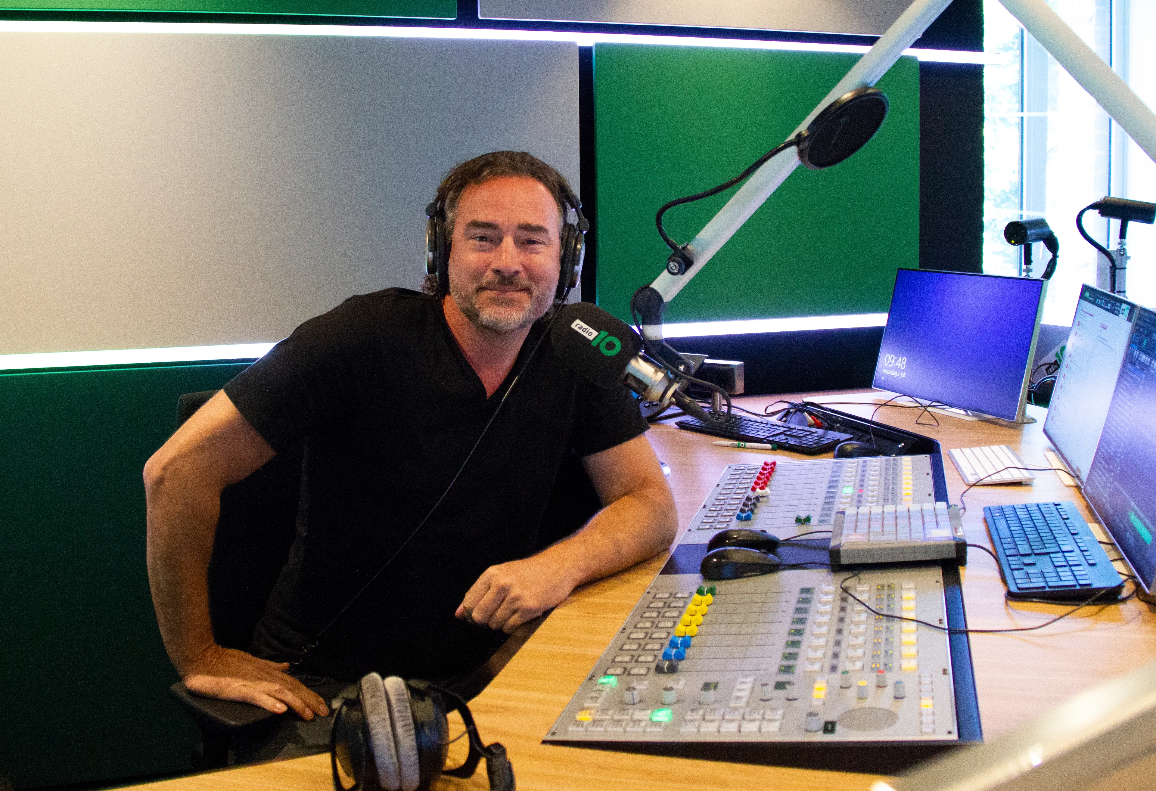 Jeroen Nieuwenhuize op Radio 10