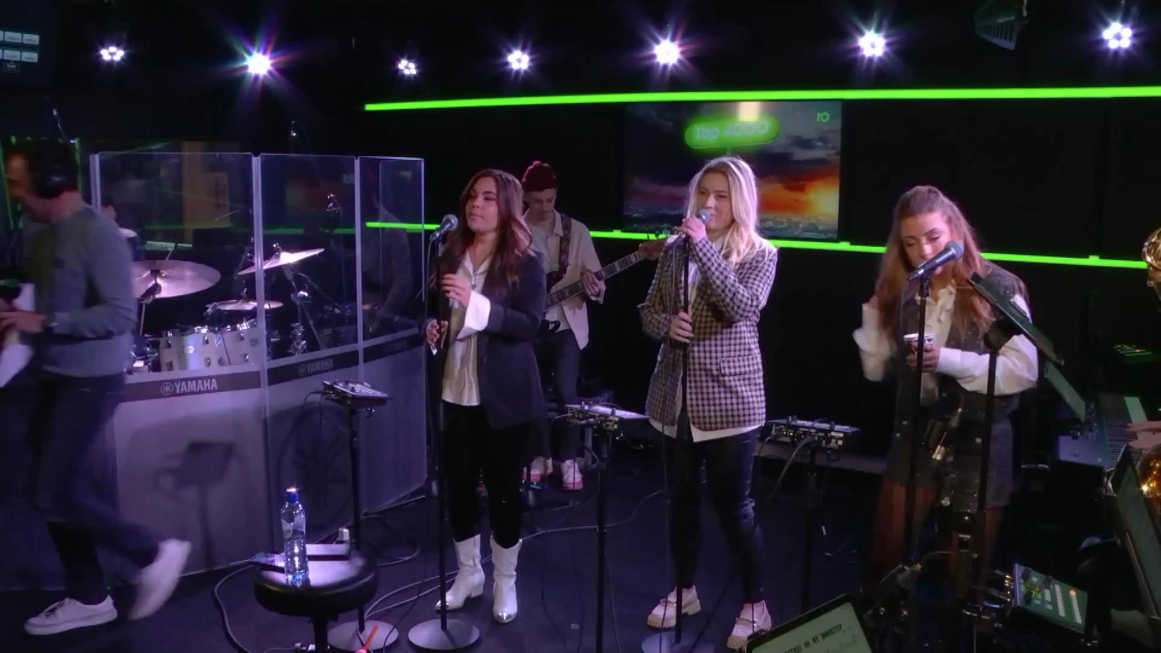OG3NE - Christmas On My Doorstep