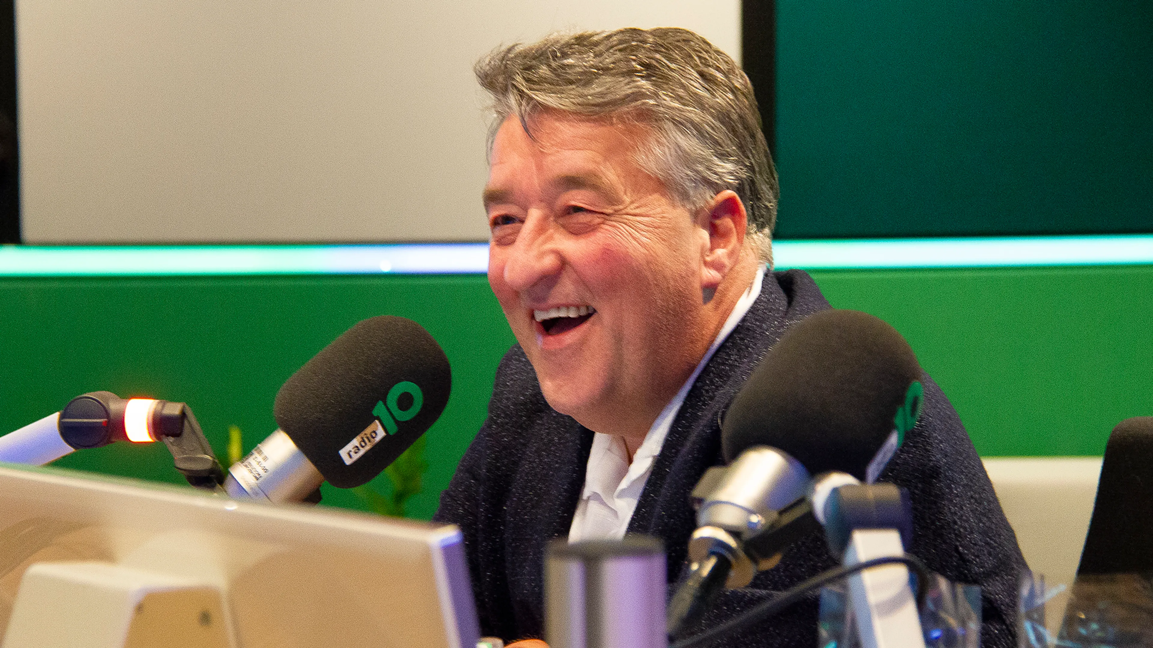 Robèrt van Beckhoven neemt Laat Met Lex over!