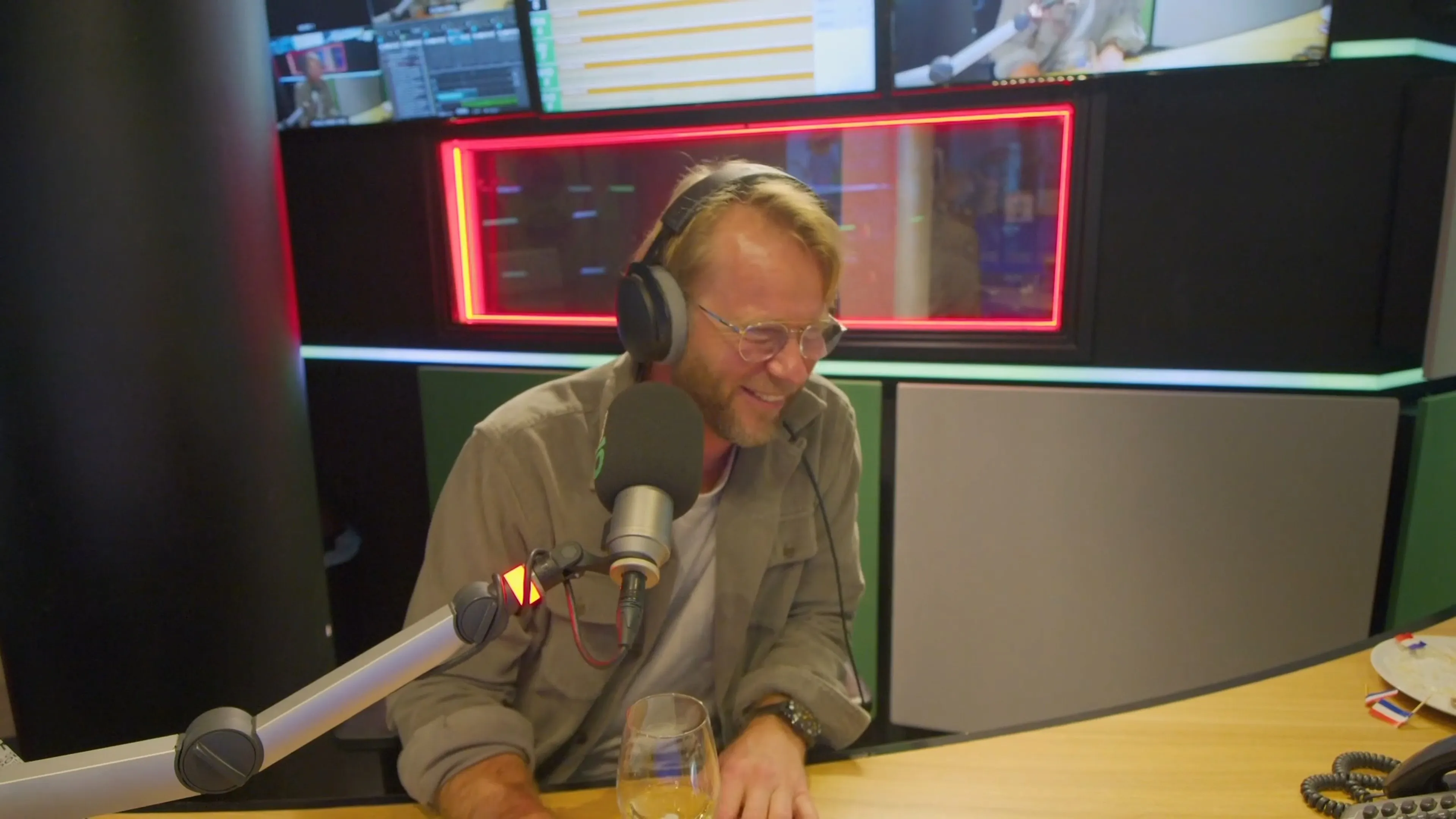 Leo Alkemade bevestigd: 5e seizoen LOL én een special