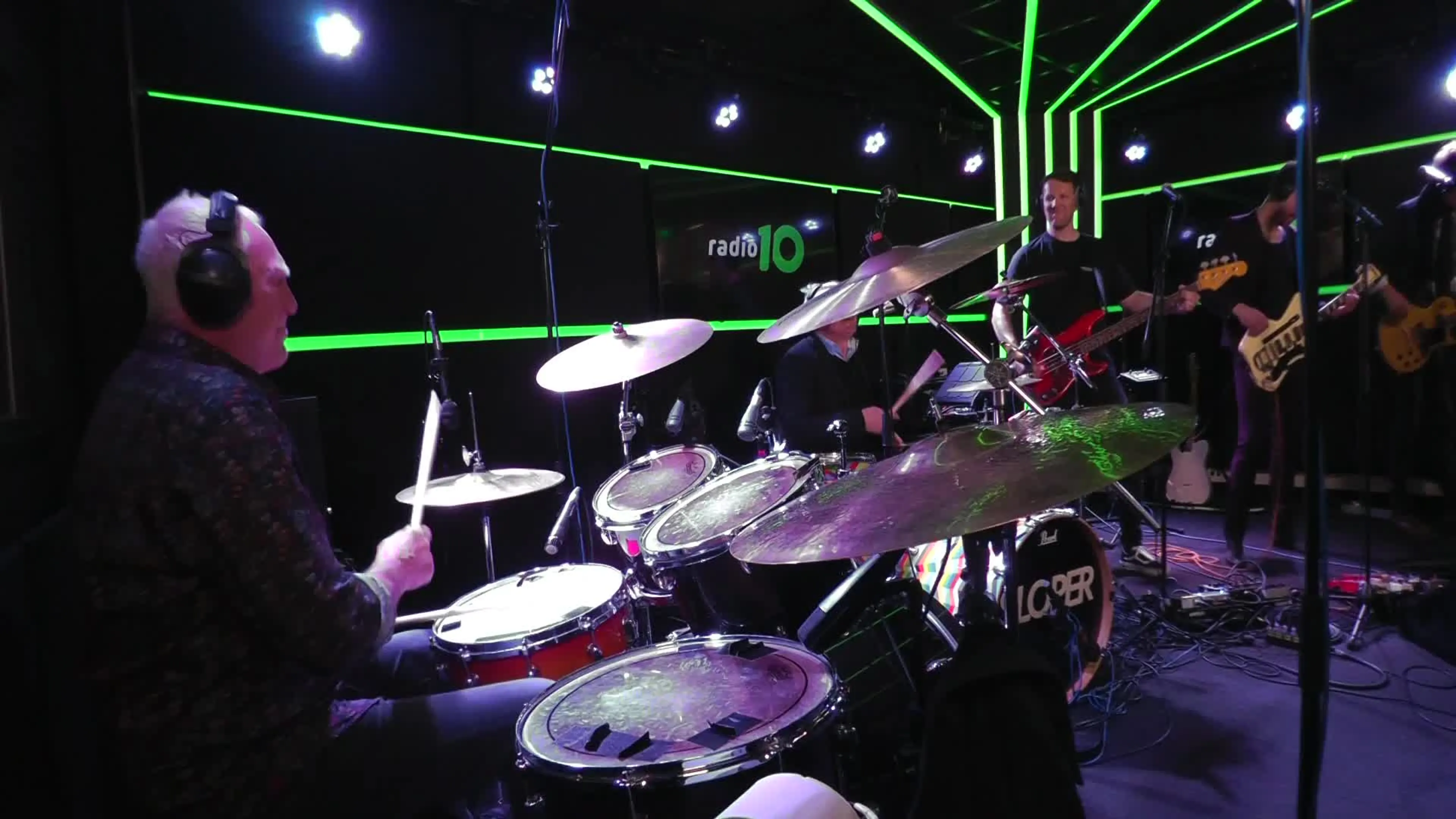 Sloper live met Twilight Zone van Golden Earring: waanzinnig!