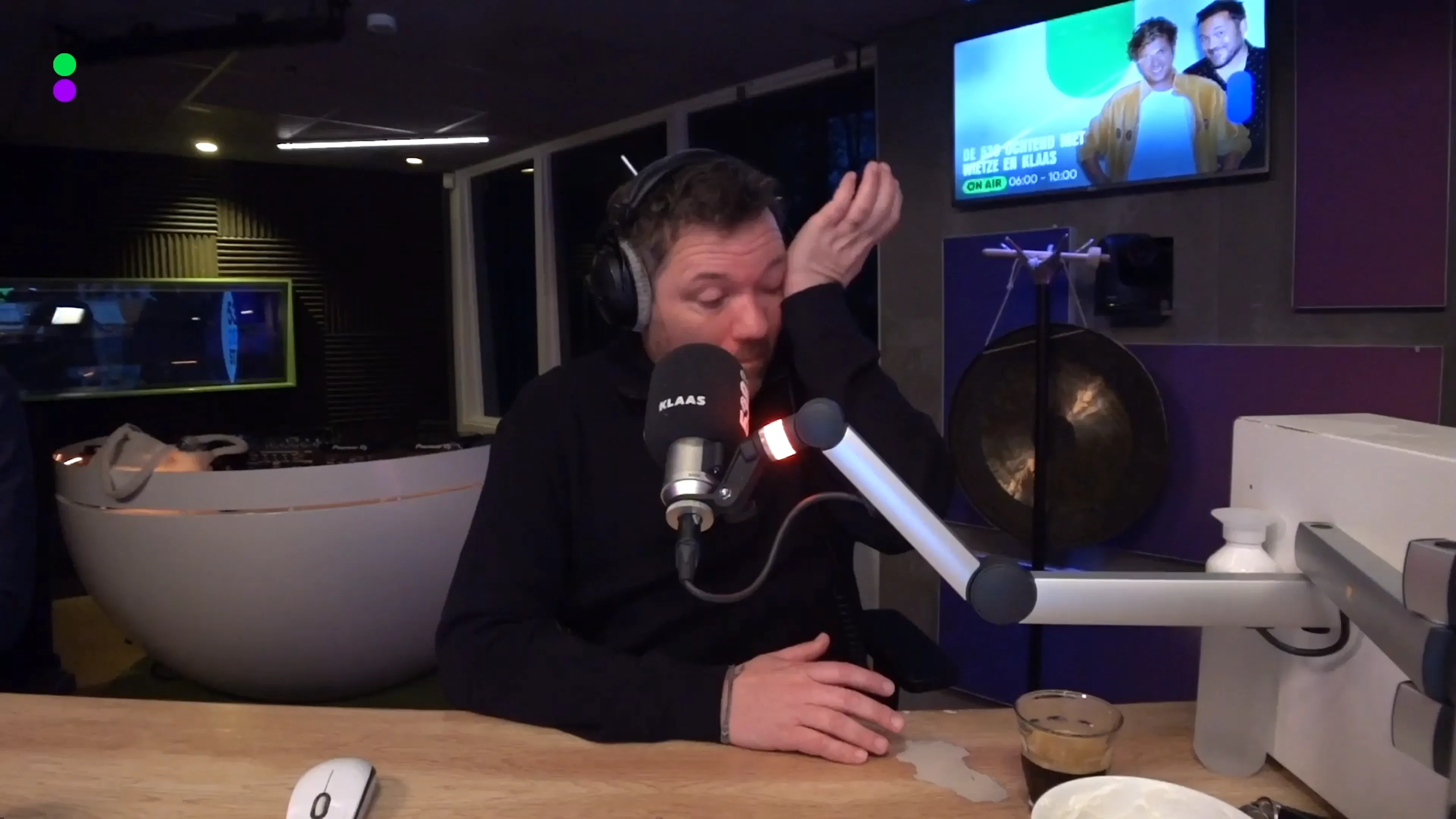 Vanessa krijgt rekening betaald