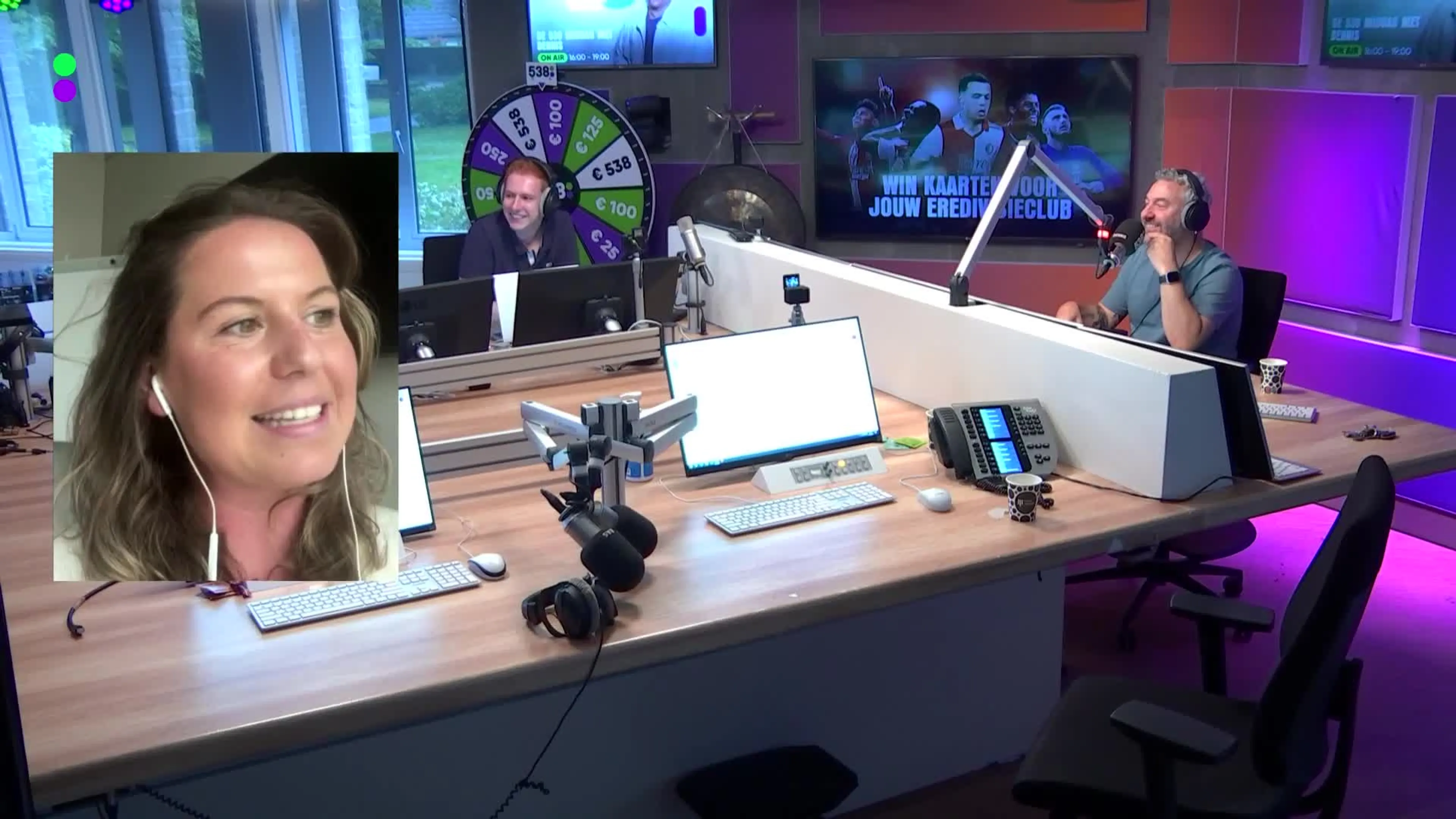 Dennis Ruyer belt met Sanne van Dongen