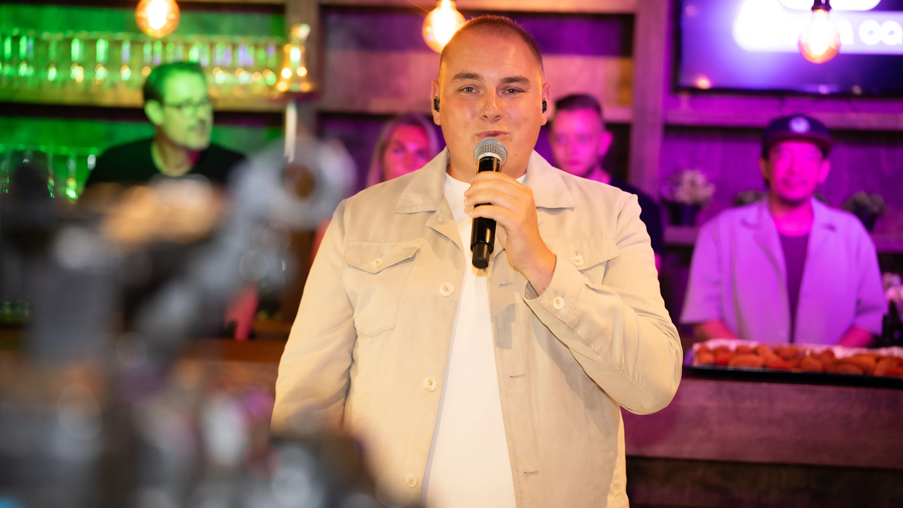 Mike Oskam - Hoef Niet Te Weten bij Evers & co.