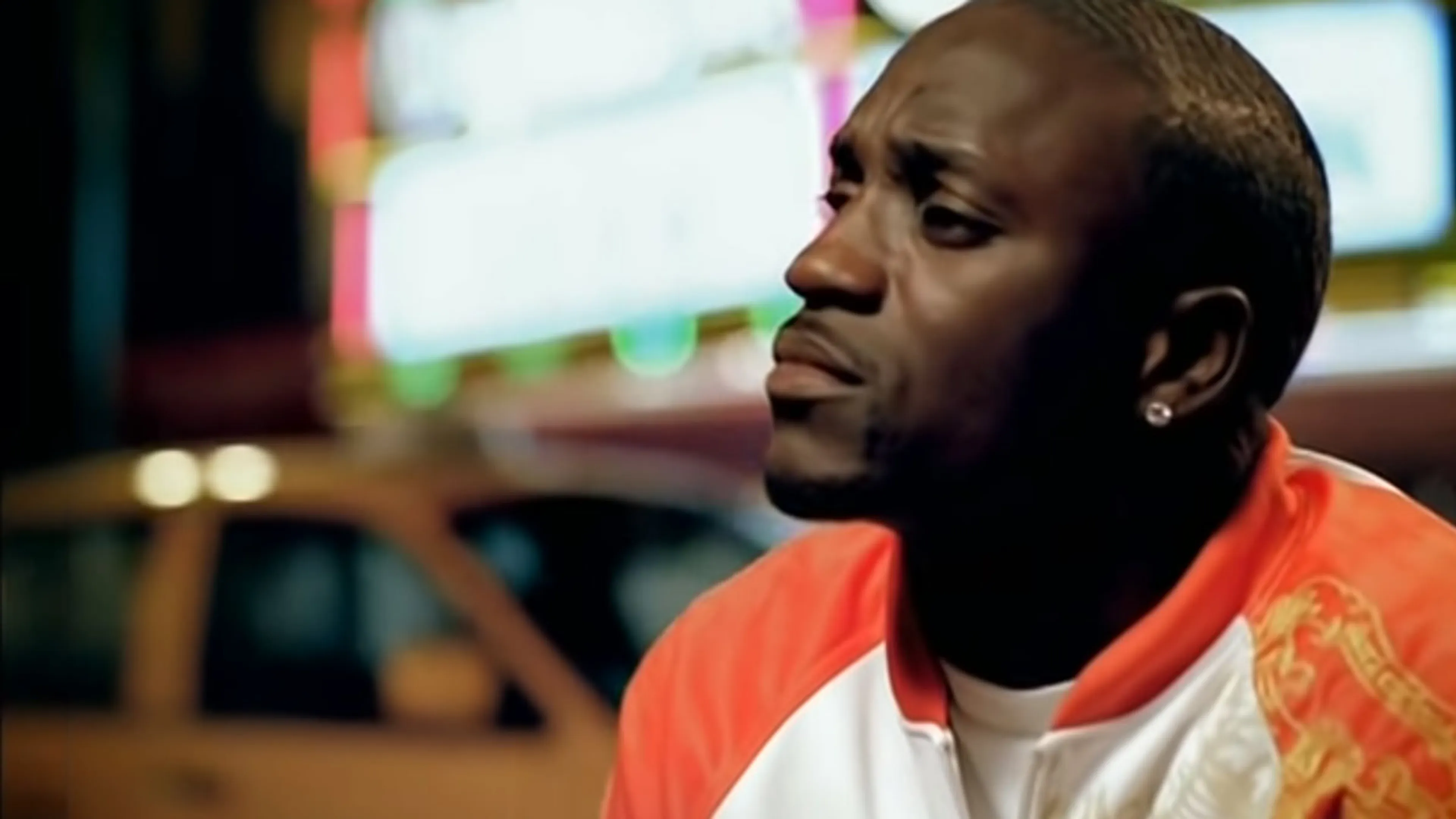 Precies 15 jaar later: is Akon nog steeds Lonely?