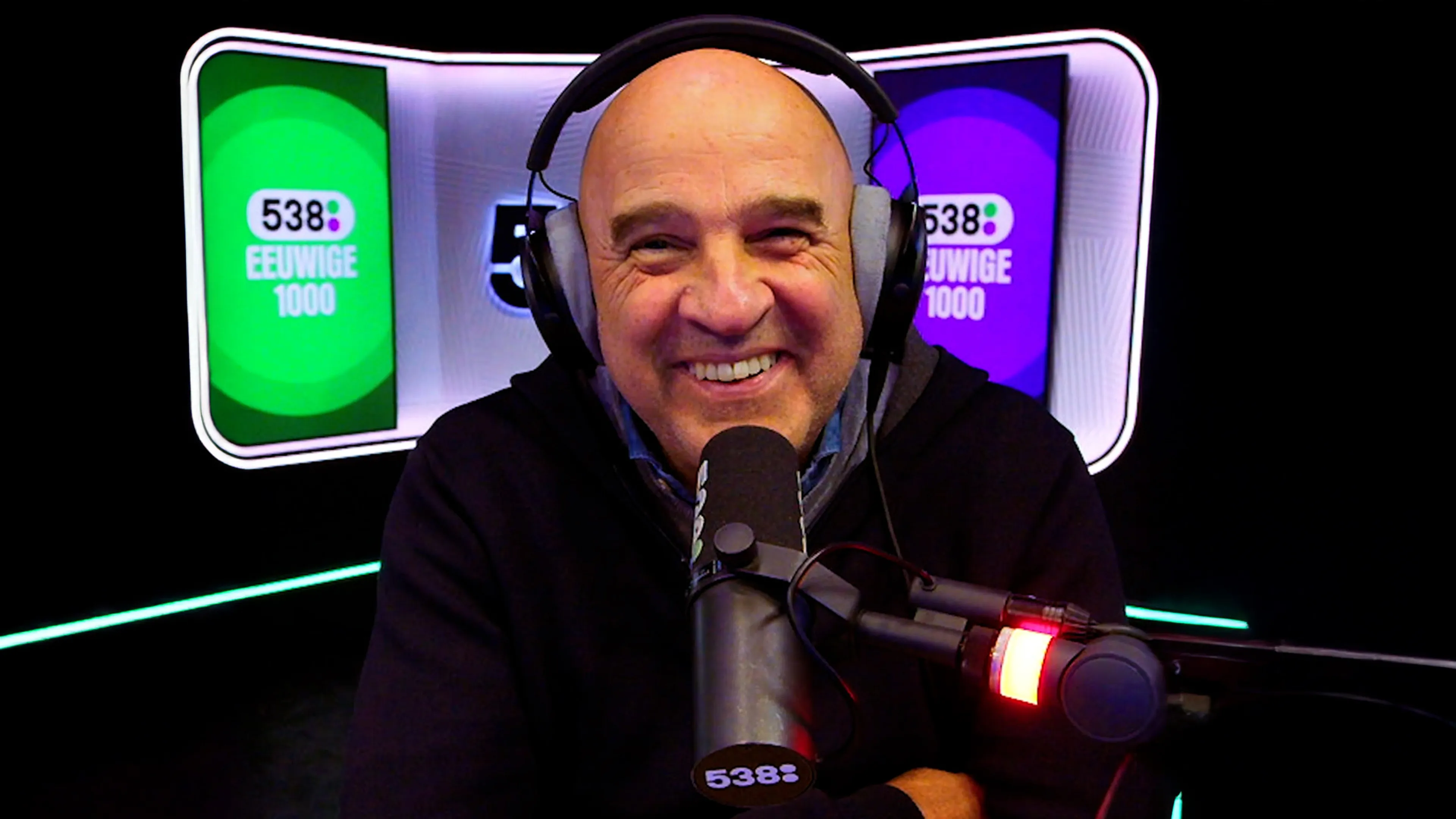 John van den Heuvel over De 538 Middagshow vanuit Vught! 😳⛓️