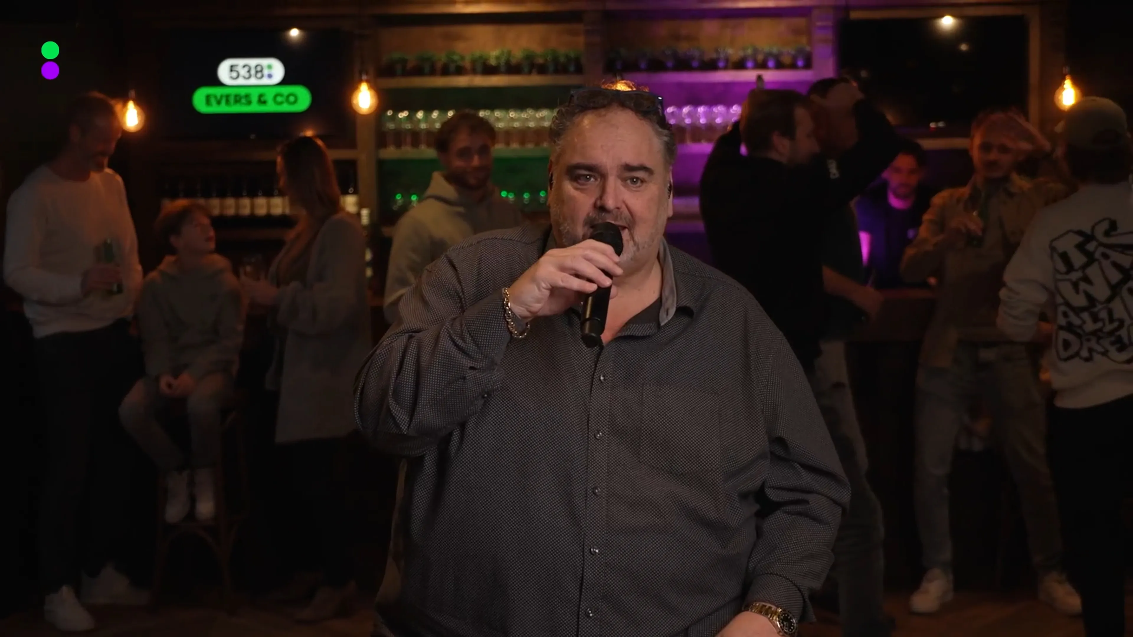 Peter Beense - Daar Is Kerst Toch Voor Bedoeld bij Evers & co.