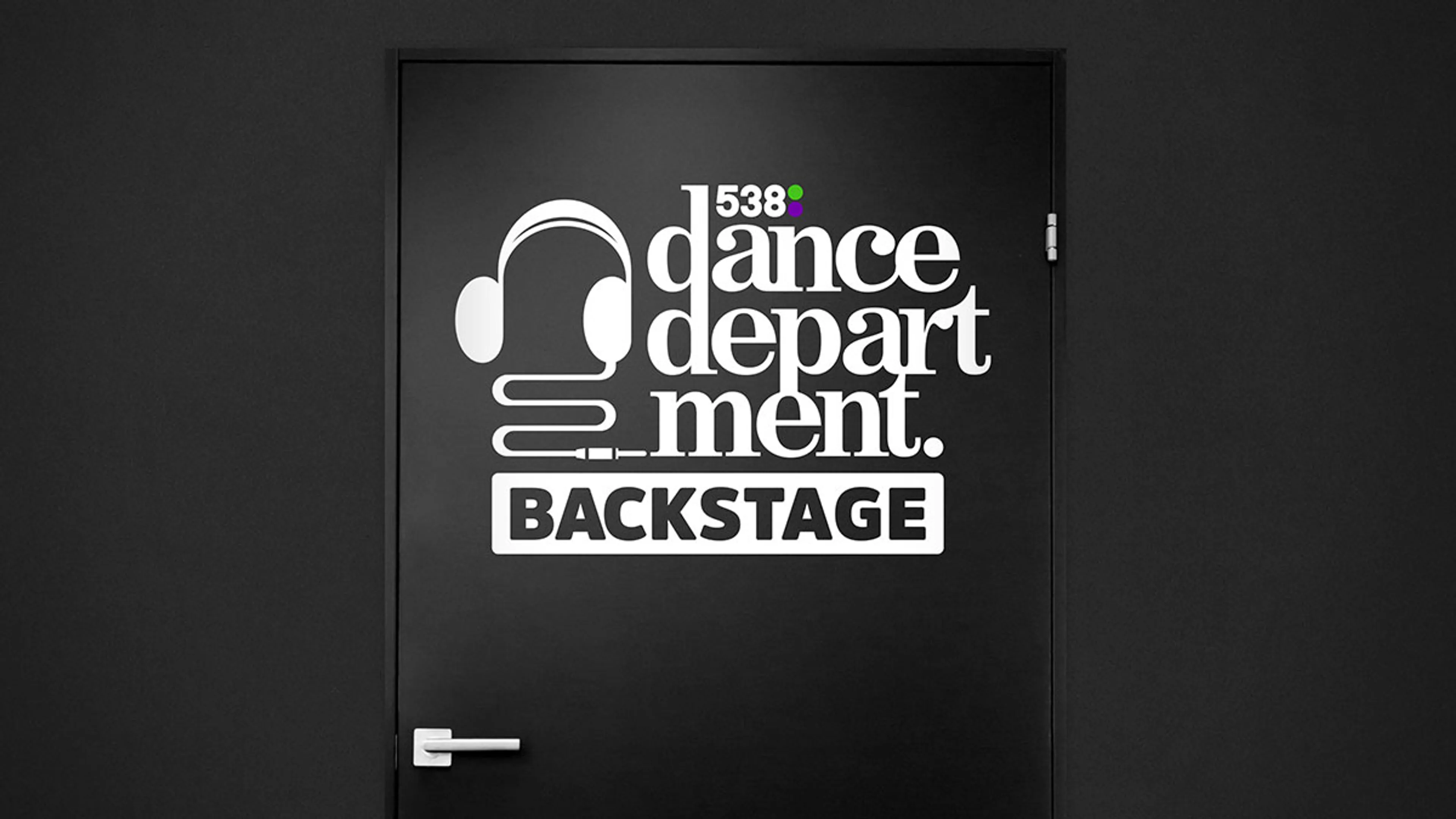 Luister de tweede podcast van 538 Dance Department Backstage met MK! 