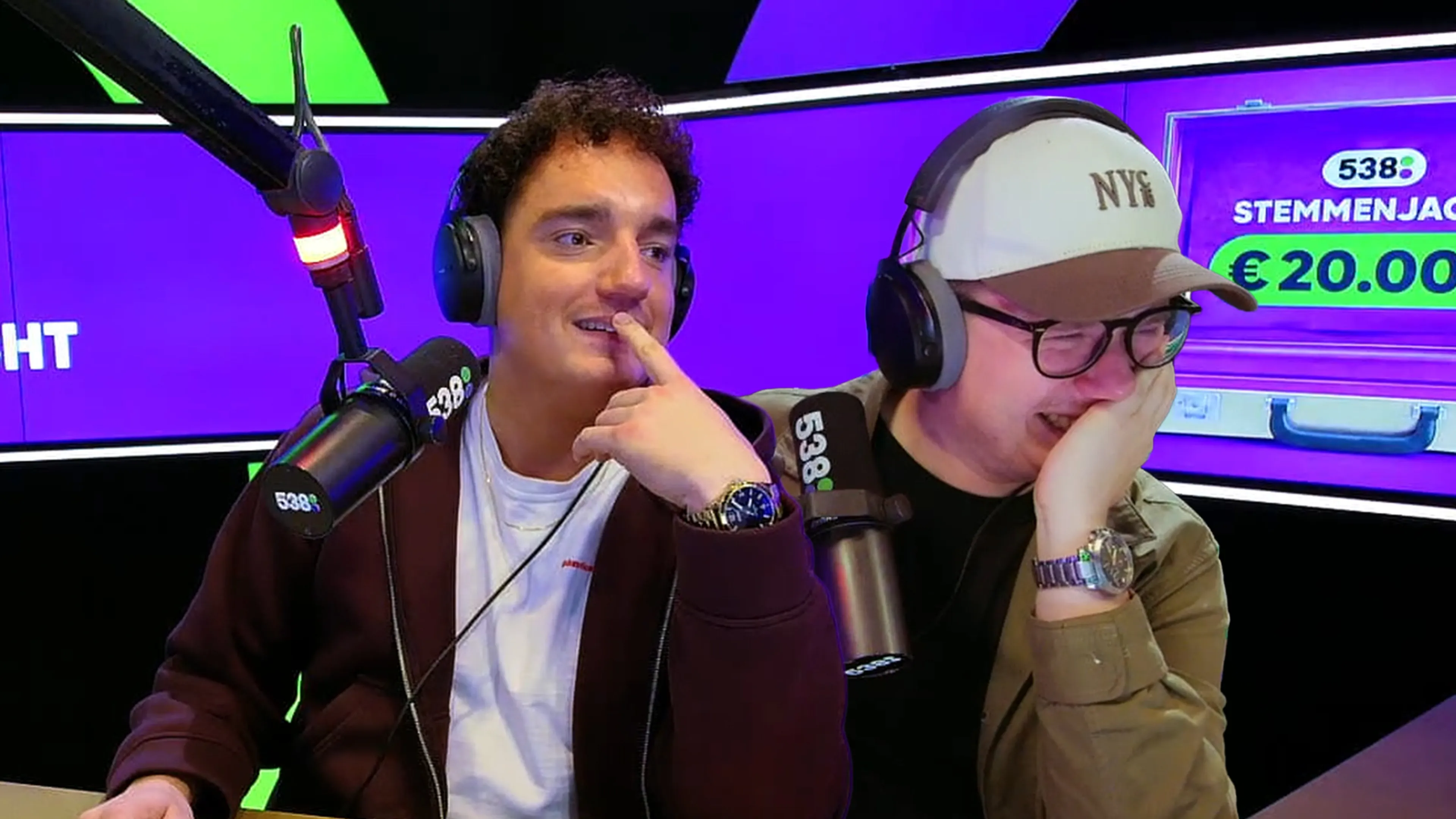 Bas en Dylan kregen een wel héél bijzondere sollicitatie binnen😳