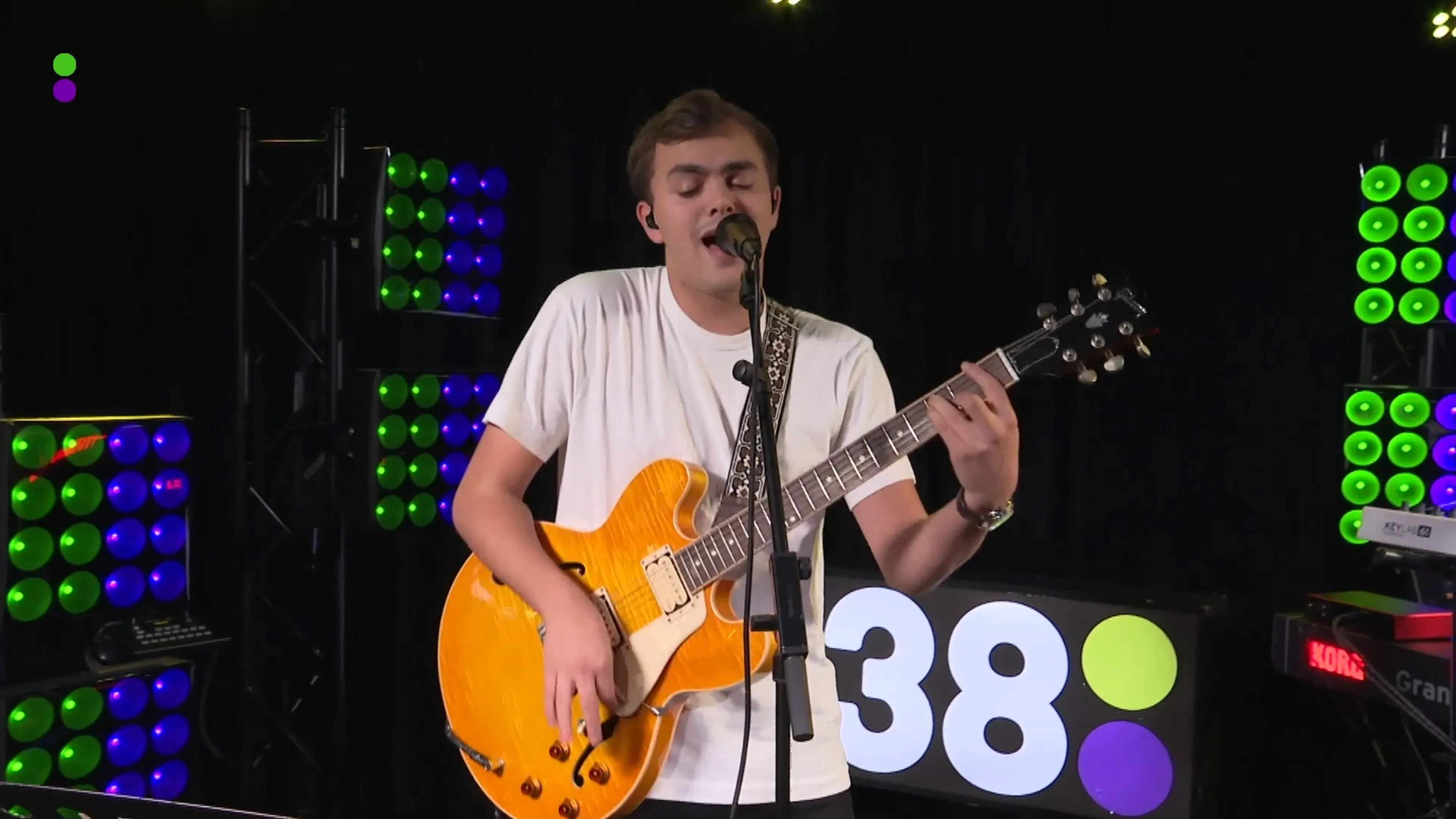 Flemming vertaalt Rude van Magic naar het Nederlands!