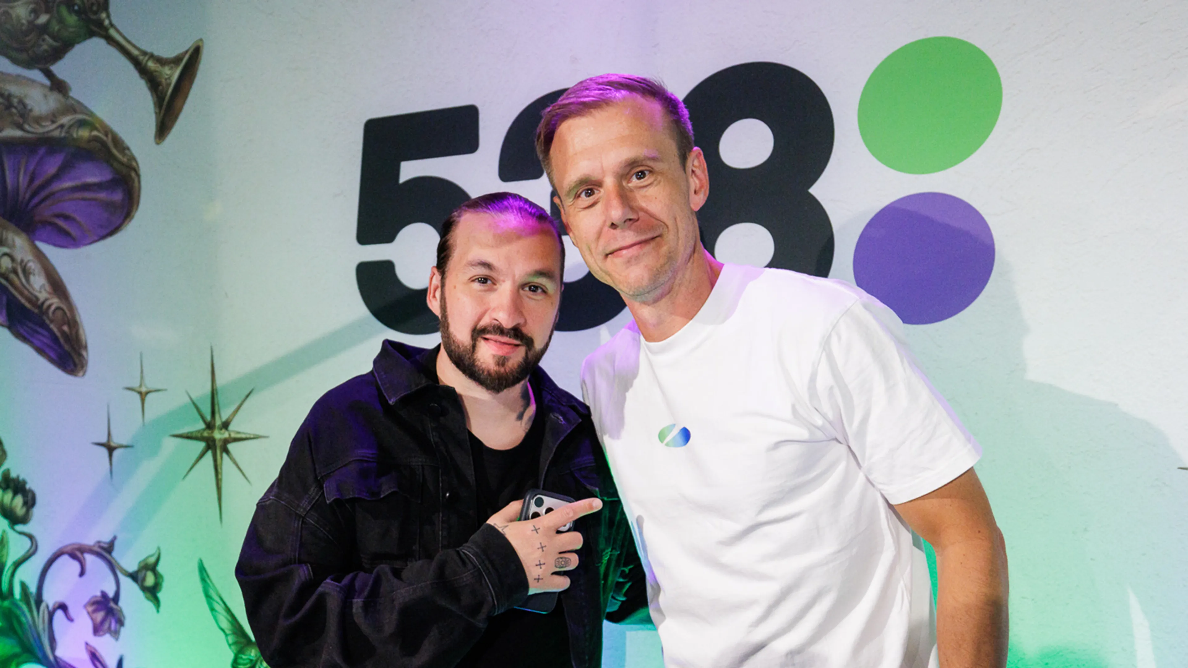 Steve Angello te gast in De 538-studio bij Armin van Buuren