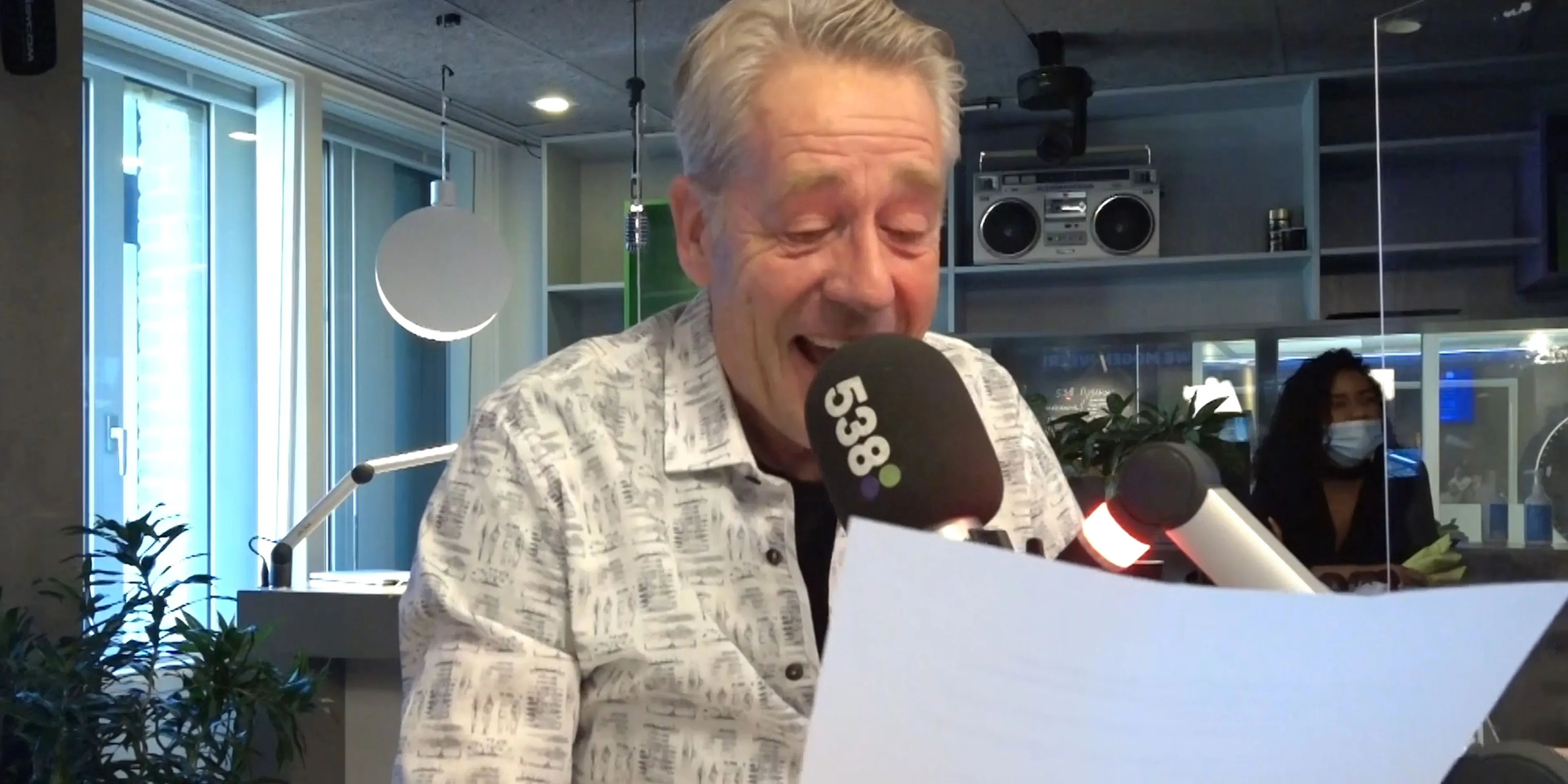 Hitsige Peter kan niet wachten om los te gaan!