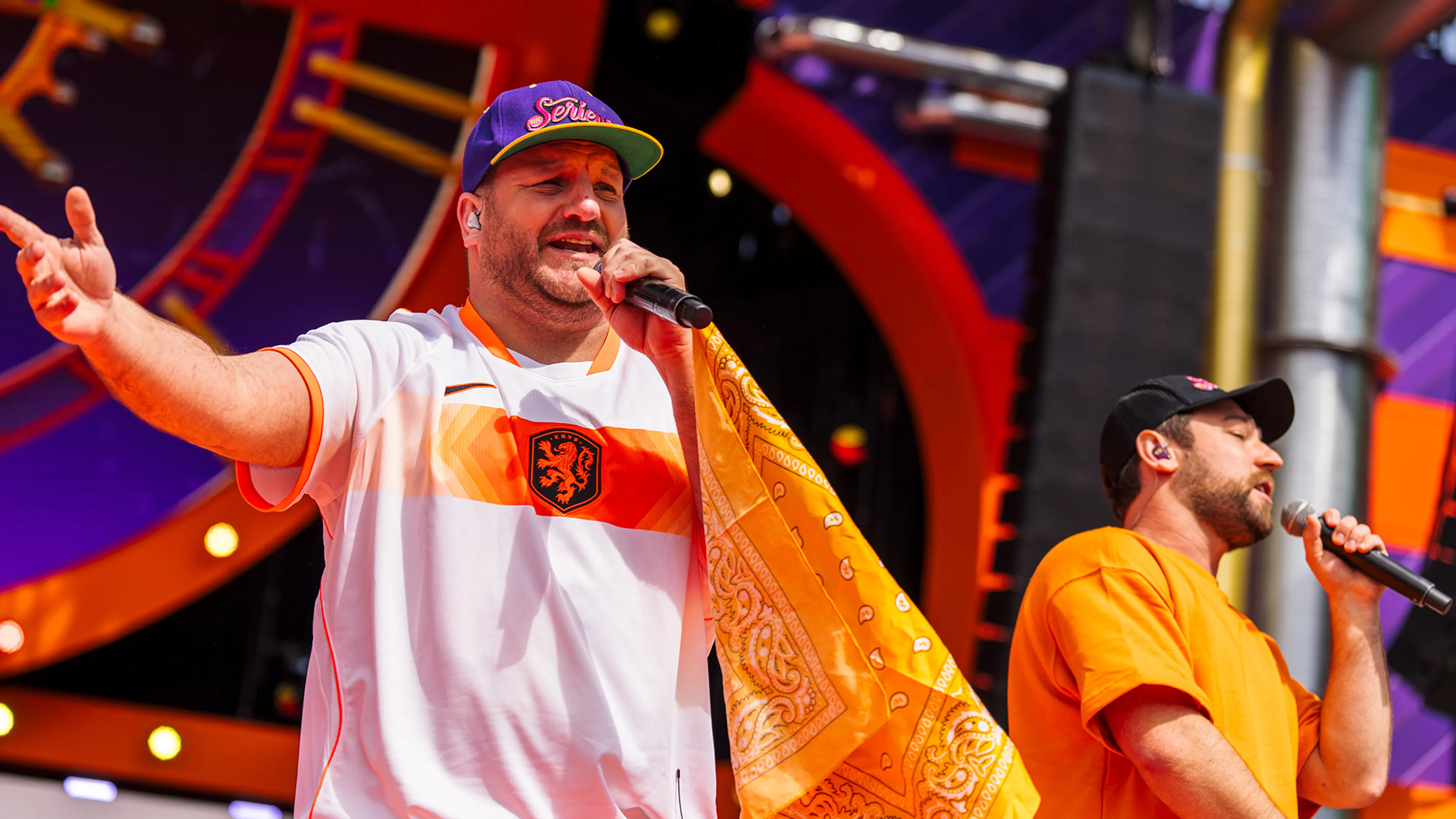 Baila, baila, baila! Effe Serieus brengt het feestje naar Breda | 538 Koningsdag 2026