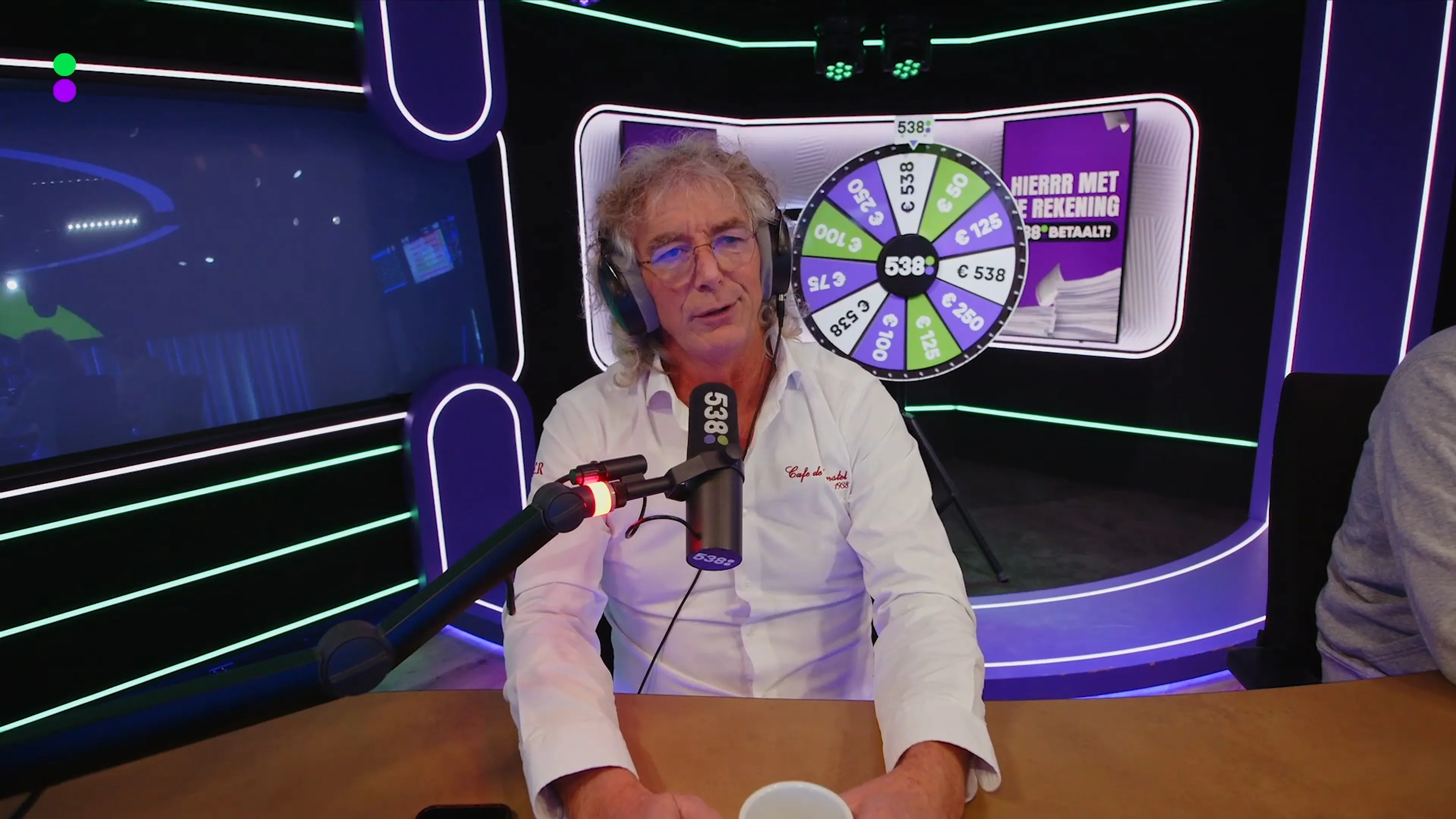 Een nieuwe mop van Arie over leven na de dood