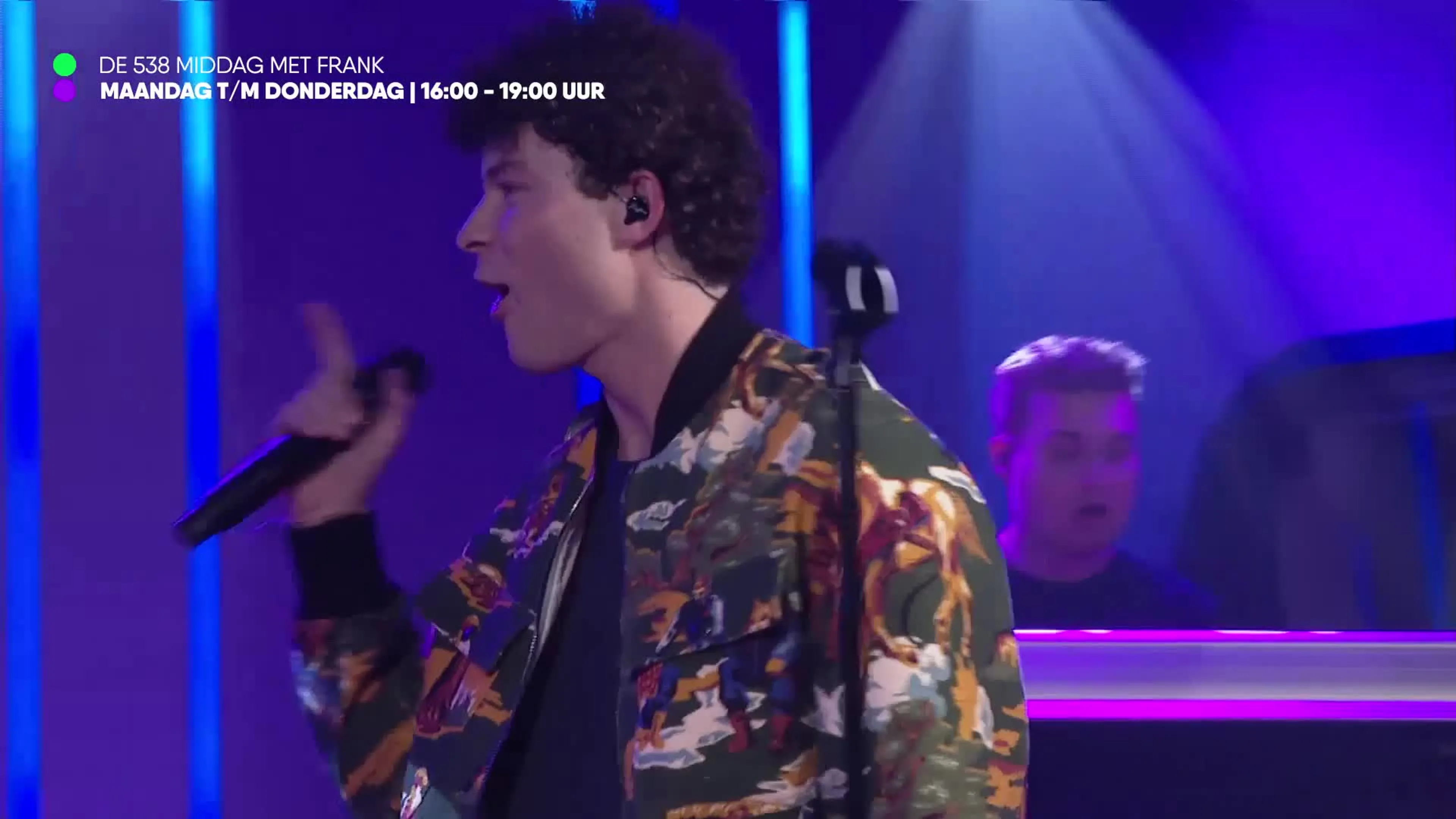 Raffie gaat lekker met zijn nieuwe single Aan!
