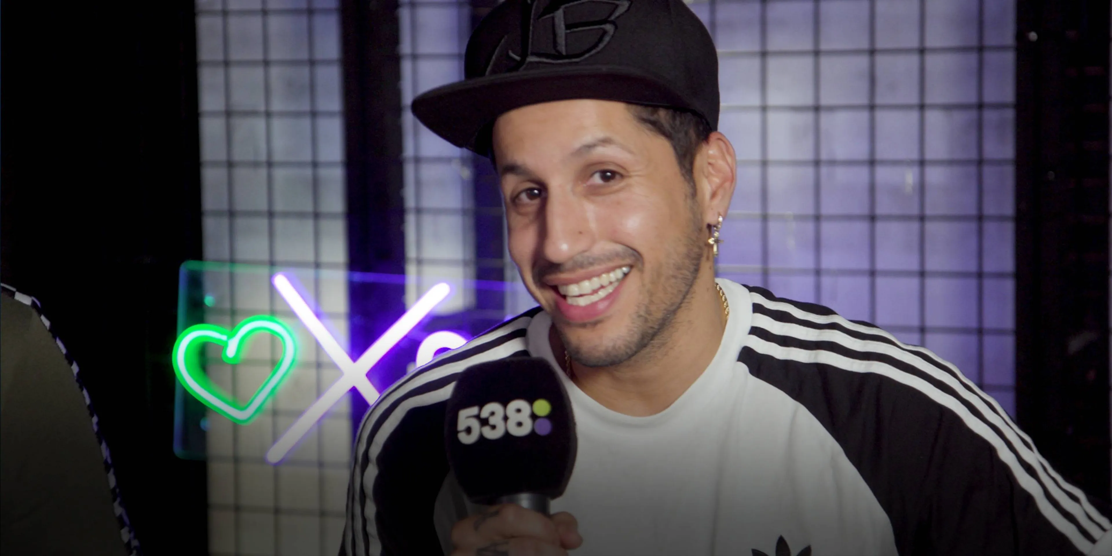 Jody Bernal werd dronken om vervolgens geschiedenisles te geven