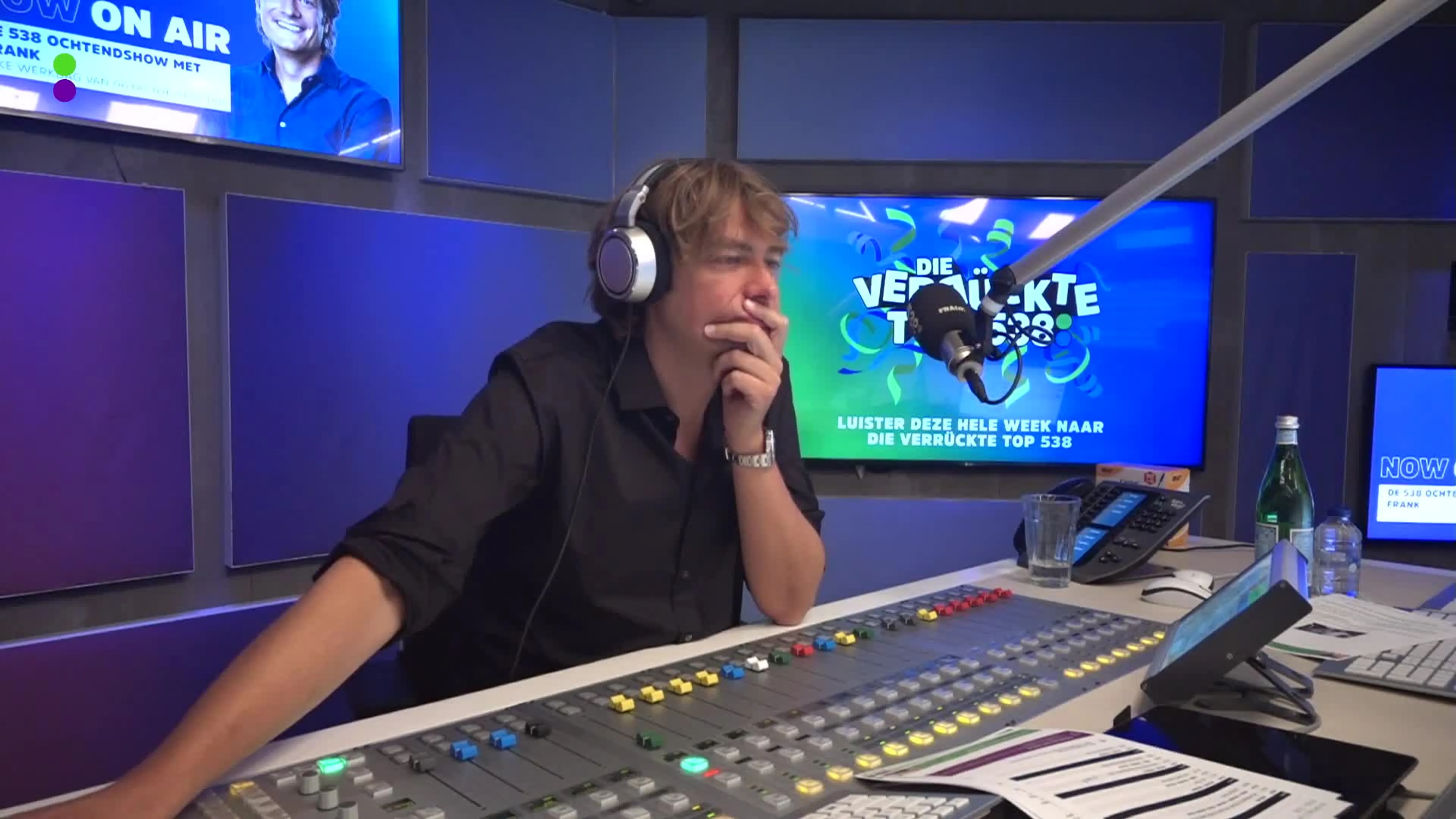 Bjørgen bezorgt ons kippenvel met ode aan Peter R. de Vries