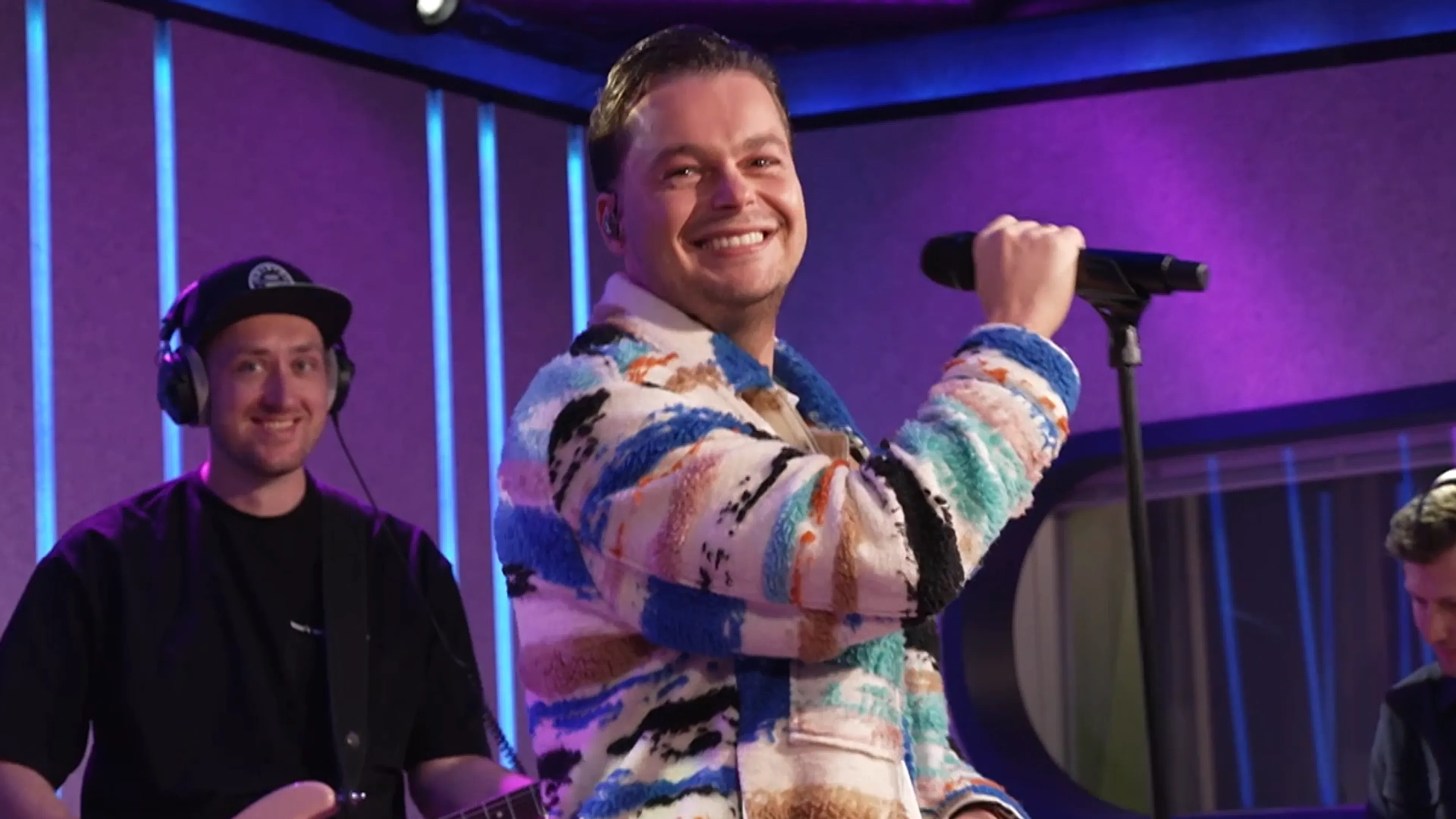 Robert van Hemert zingt zijn Smulschijf Zoet, Zout, Zuur live in De 538 Ochtendshow!