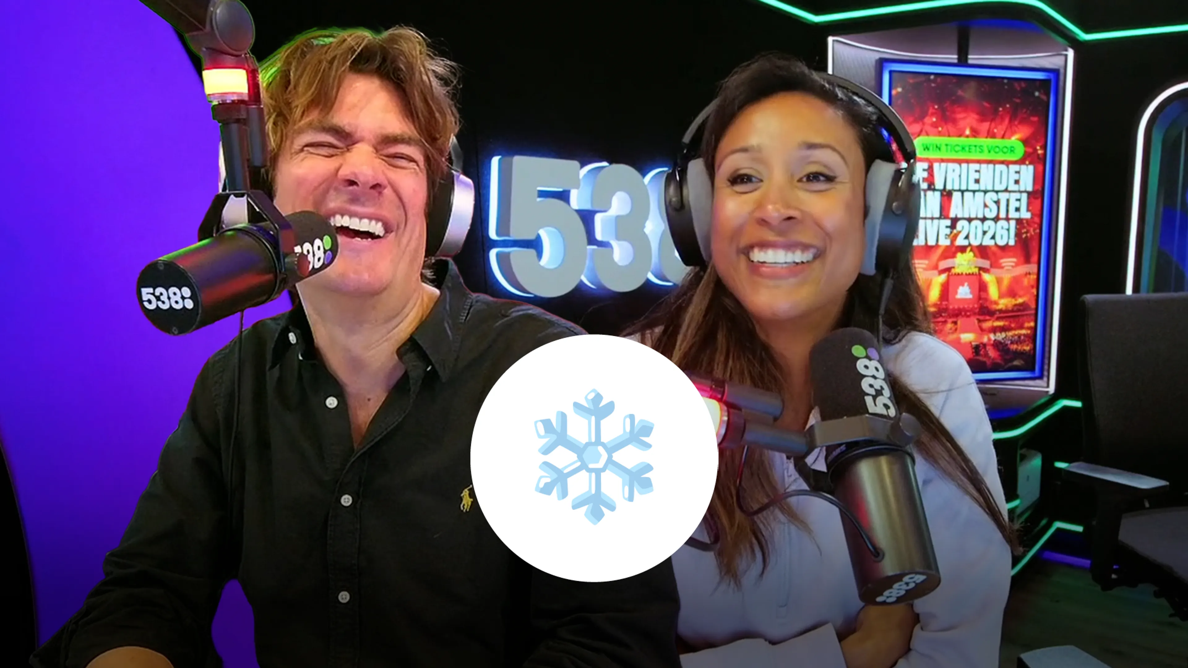 Twee dagen vast door de sneeuw: Dan maak je er toch gewoon een feestje van?! ❄️🎉