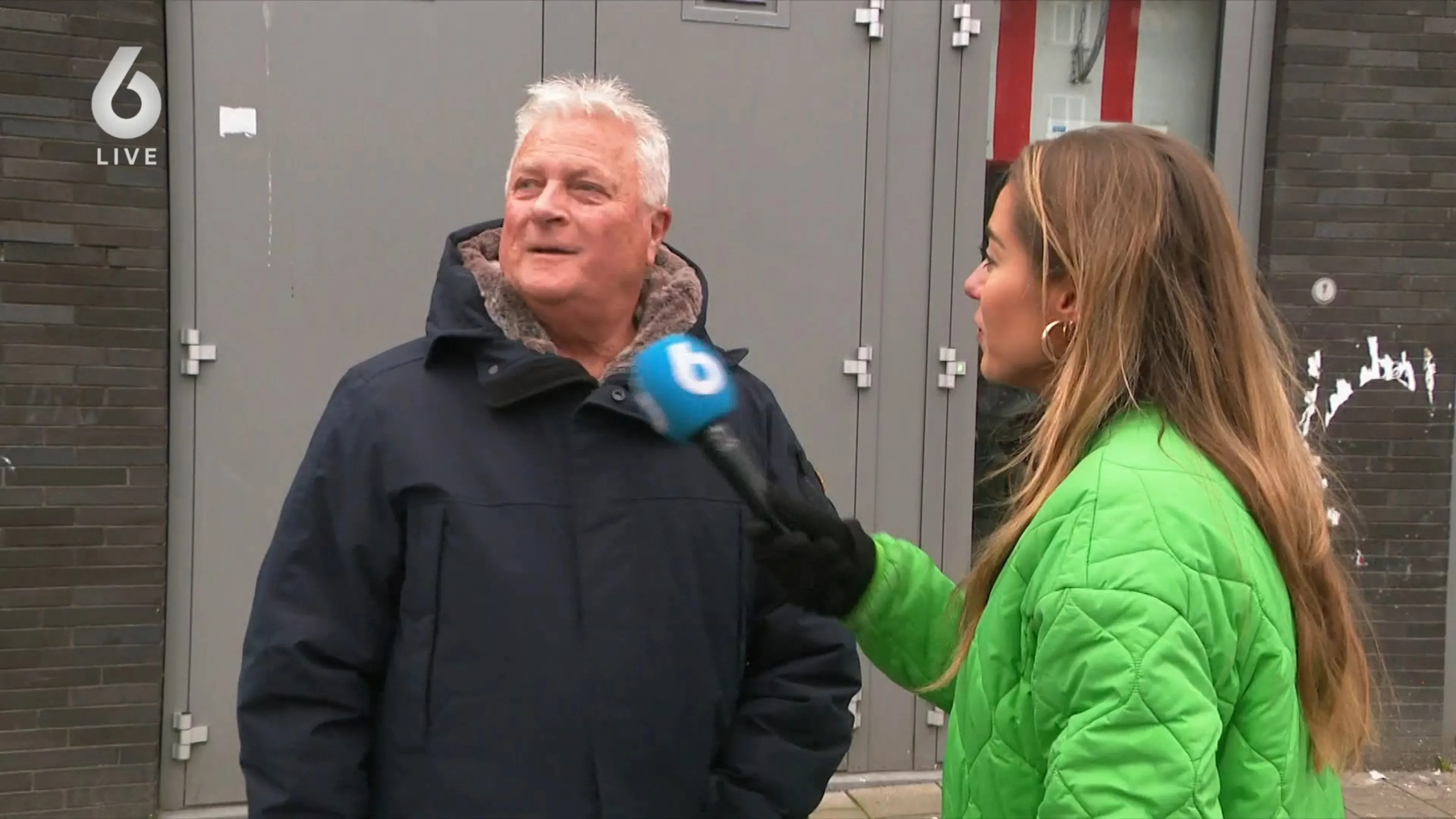 In deze straat in Amsterdam zijn wel héél veel invalidenparkeerplaatsen