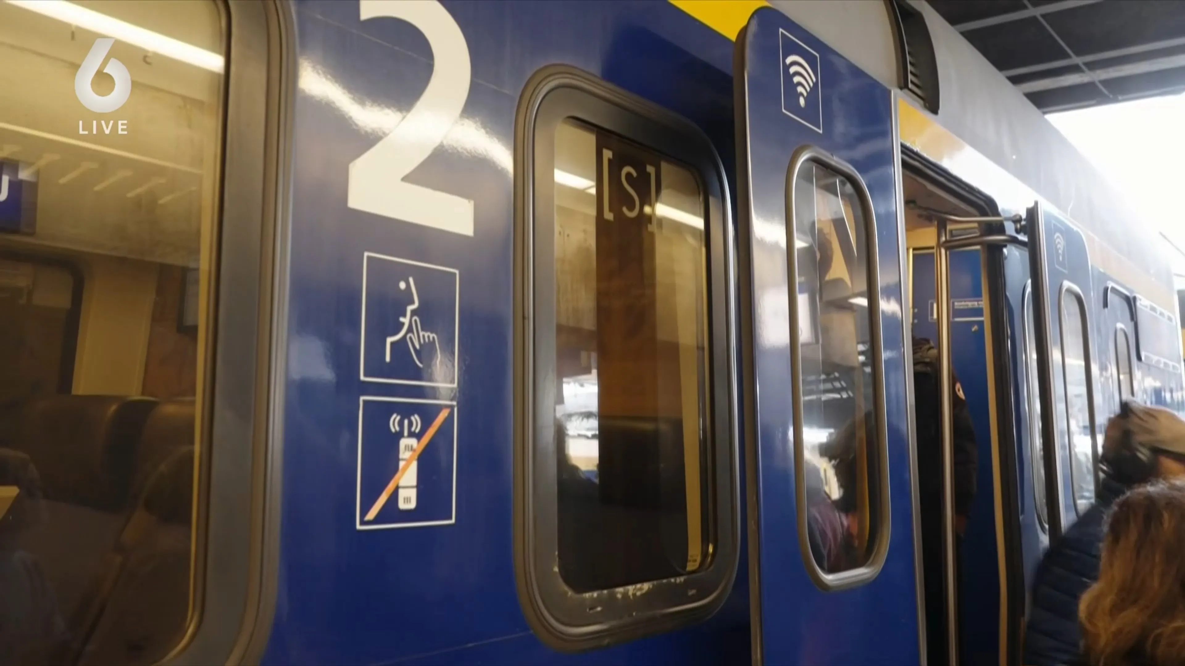 Reizigers ergeren zich dood aan geluidsoverlast in de trein