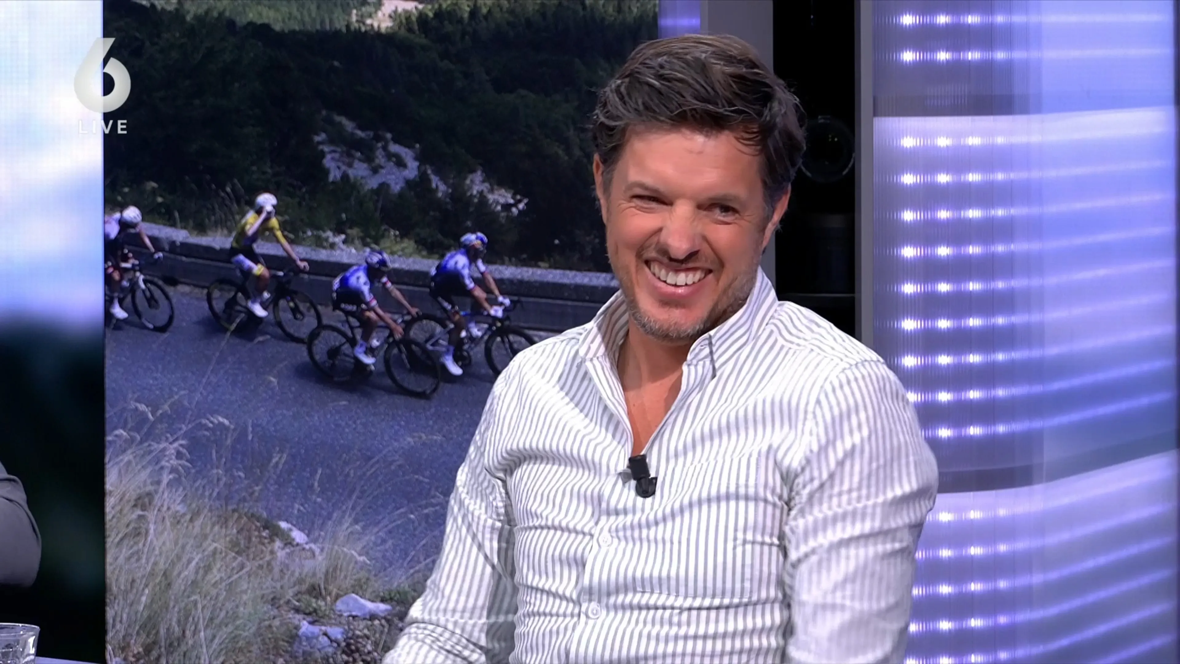Iconische Alpe d'Huez vandaag het (oranje)decor van de Tour-etappe