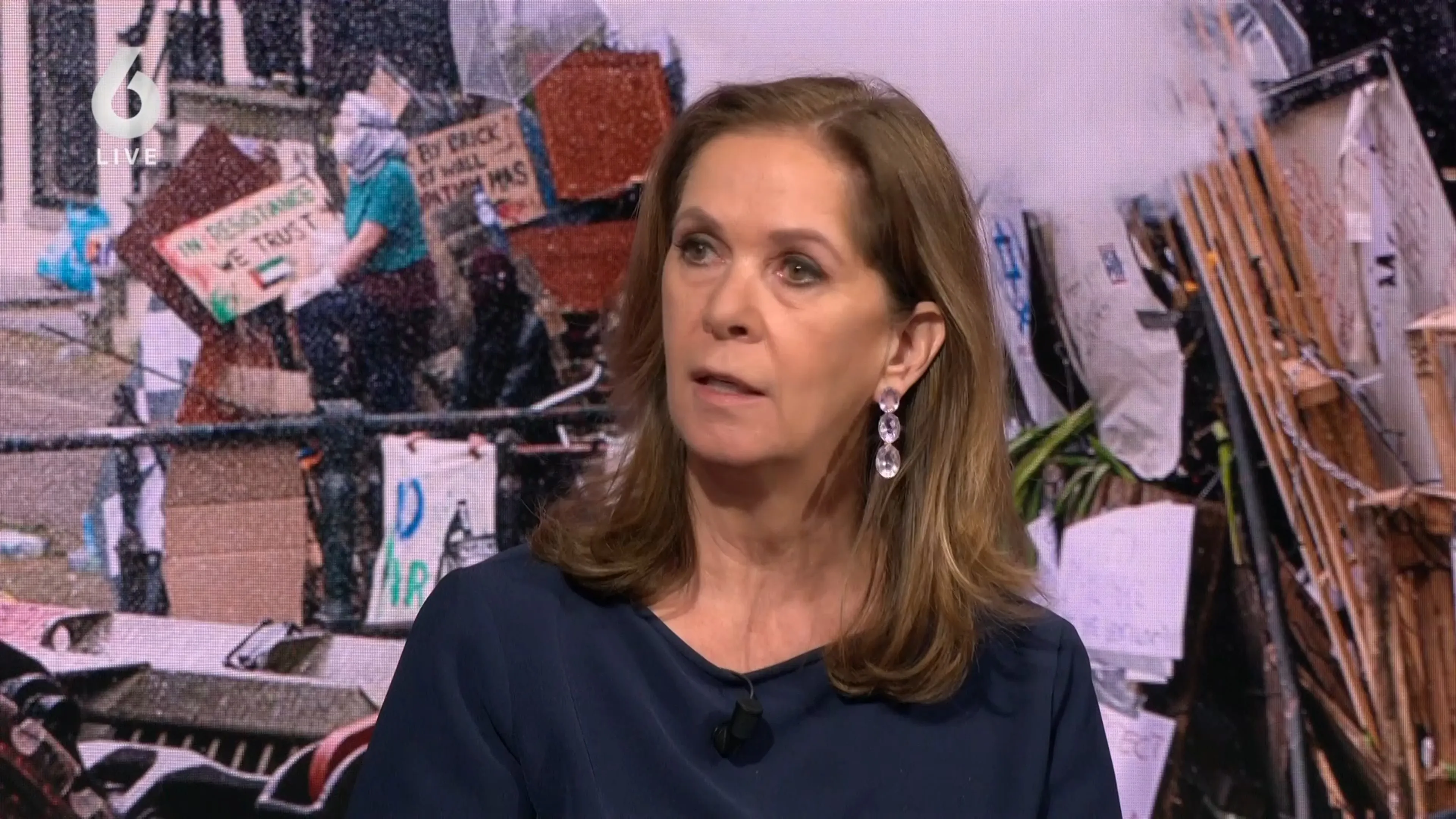 'Moeten we als samenleving accepteren dat een klein groepje demonstranten alles kort en klein slaat?'