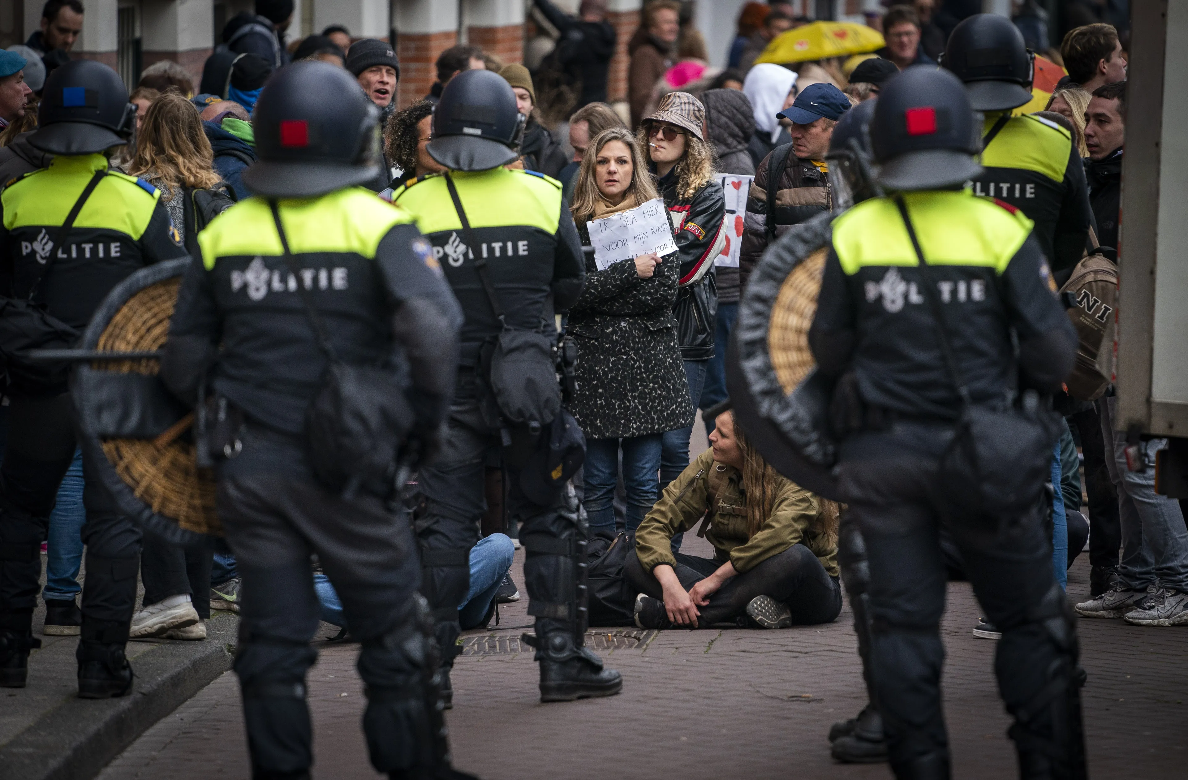 Grote meerderheid Nederlanders ervaart gezagsprobleem politie
