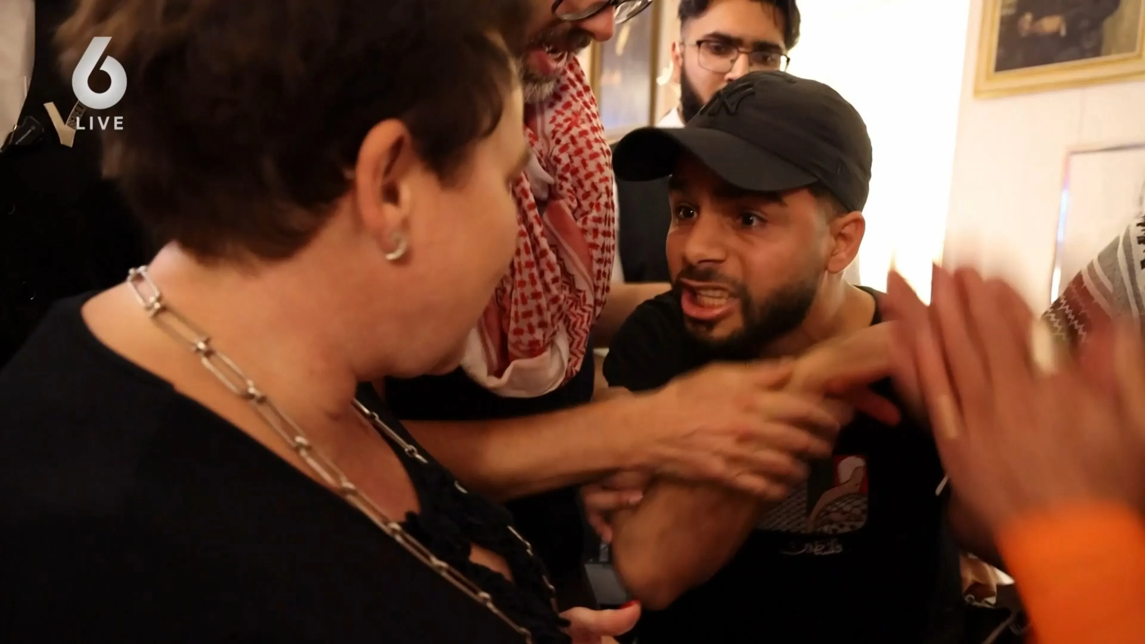 Raadsvergadering Utrecht stilgelegd vanwege Pro-Palestinademonstranten: 'Politie had moeten ingrijpen'
