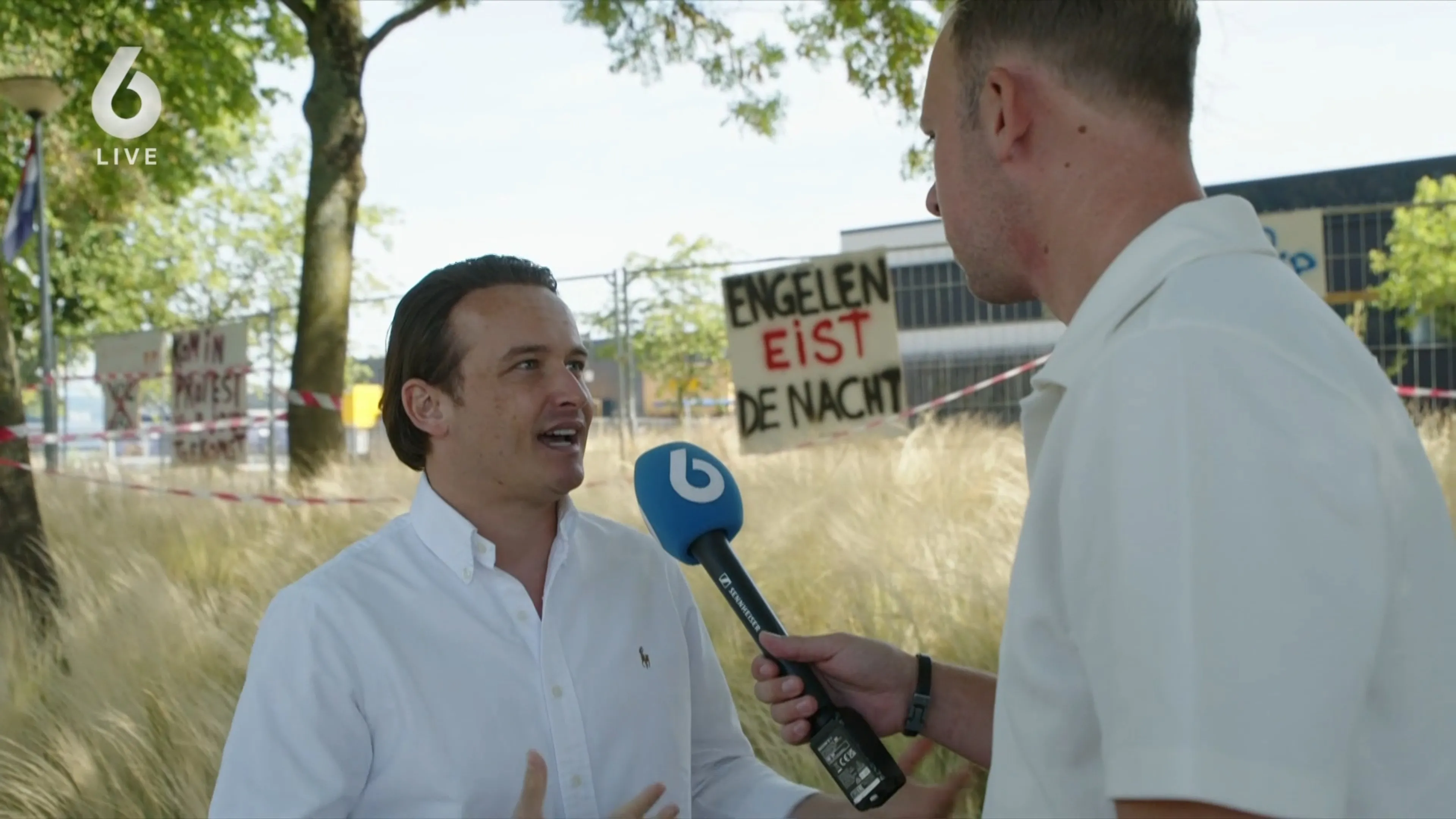 Kan de geest nog in de fles in het gespleten Engelen?