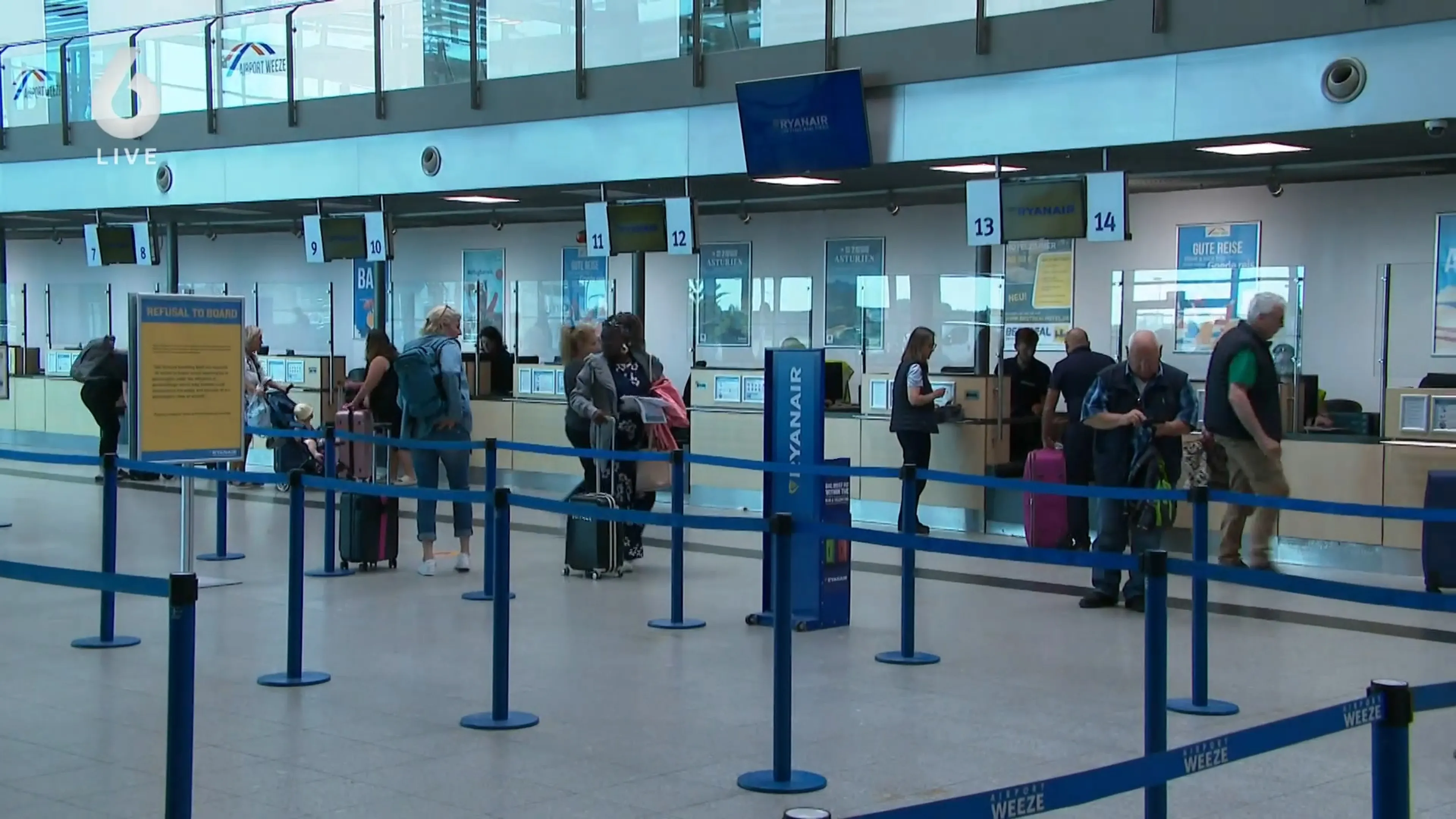 Vliegtuig voor vakantie mateloos populair onder Nederlanders: 'Hoe moet je anders naar Kreta?'