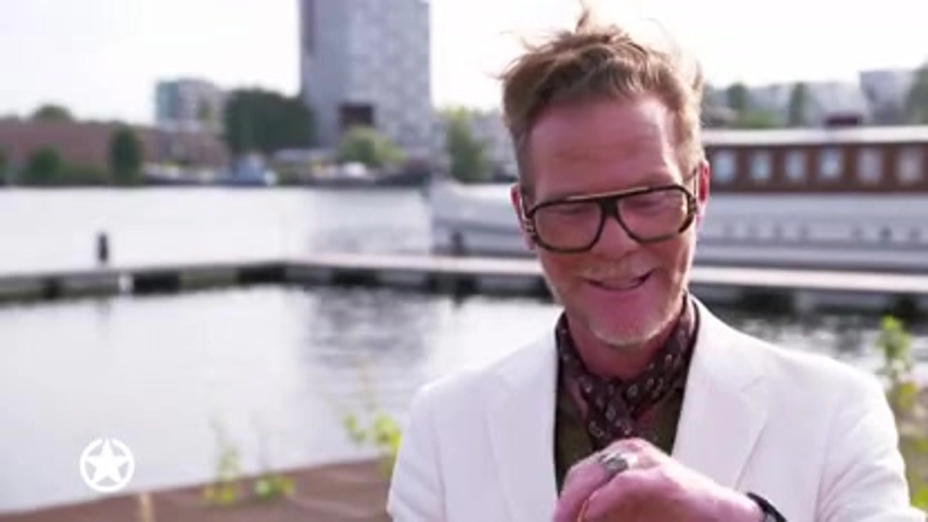 Bastiaan van Schaik doet bijzondere belofte aan partner
