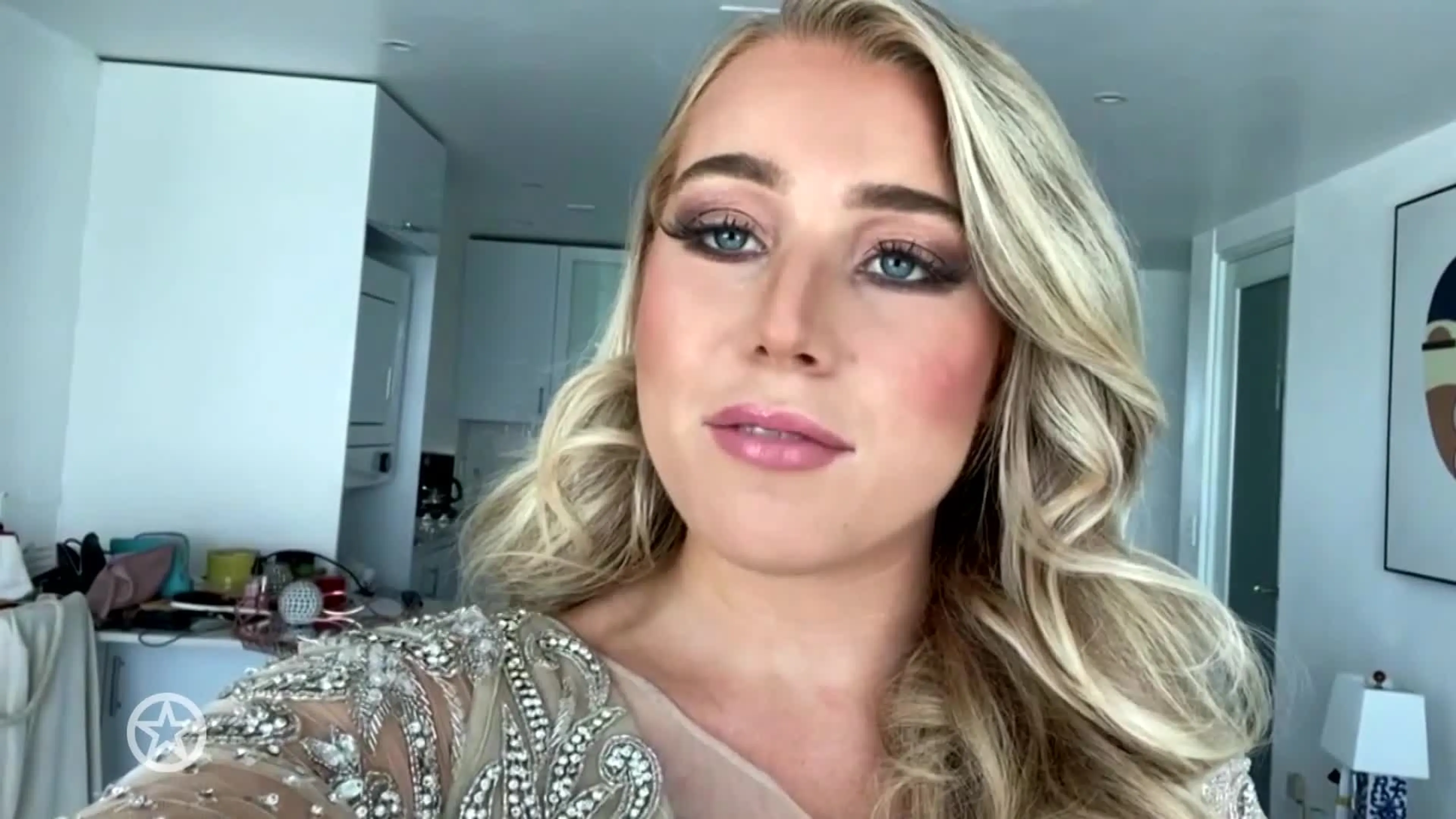 Lizzy Dobbe over uitstel finale Miss World-verkiezing