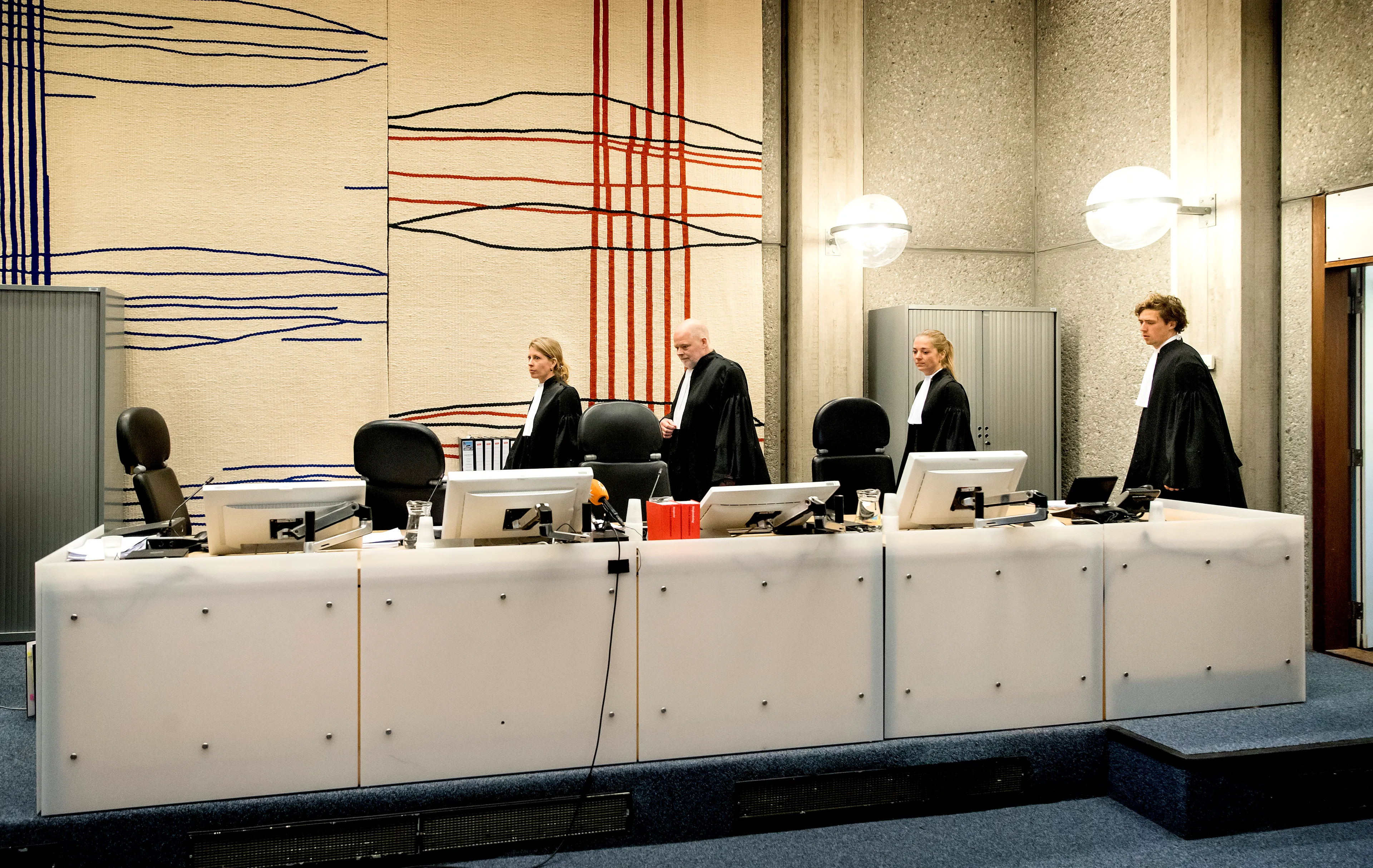 OM wil hogere straffen voor verdachten aanslag op Panorama