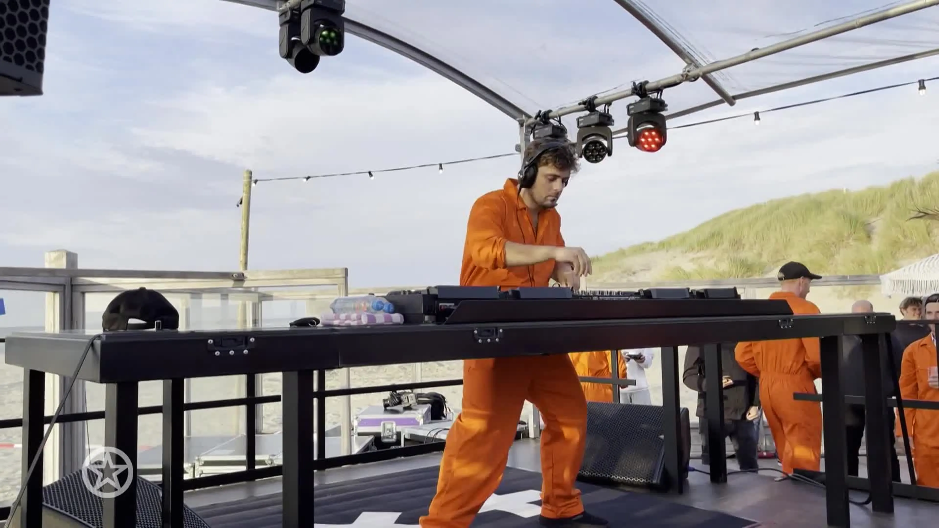 Martin Garrix en mannen van StukTV feesten op Texel