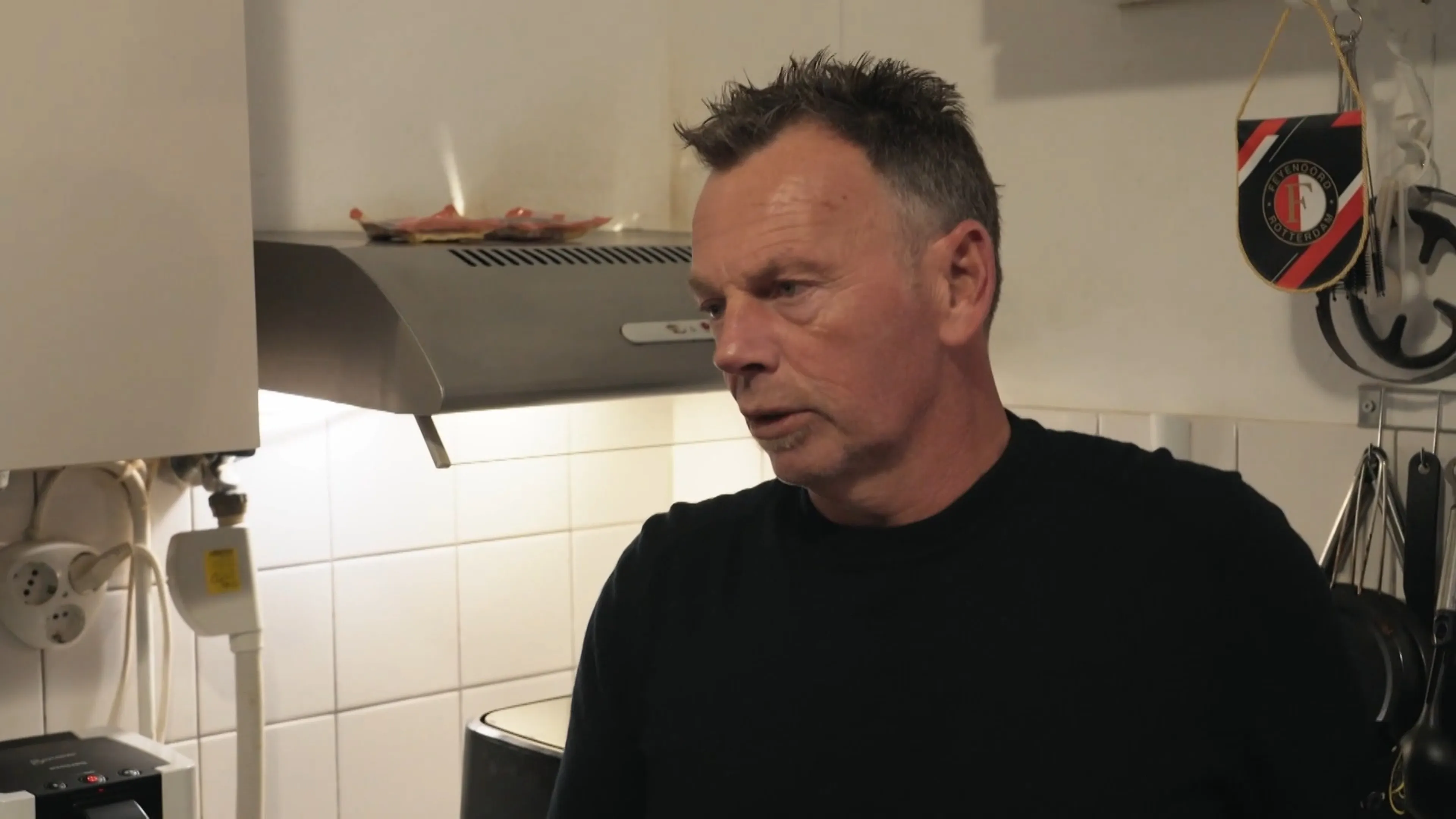 Marco en Caroline schrikken van eten over datum: 'Ik wil me niet ziek eten!' (Steenrijk, Straatarm)