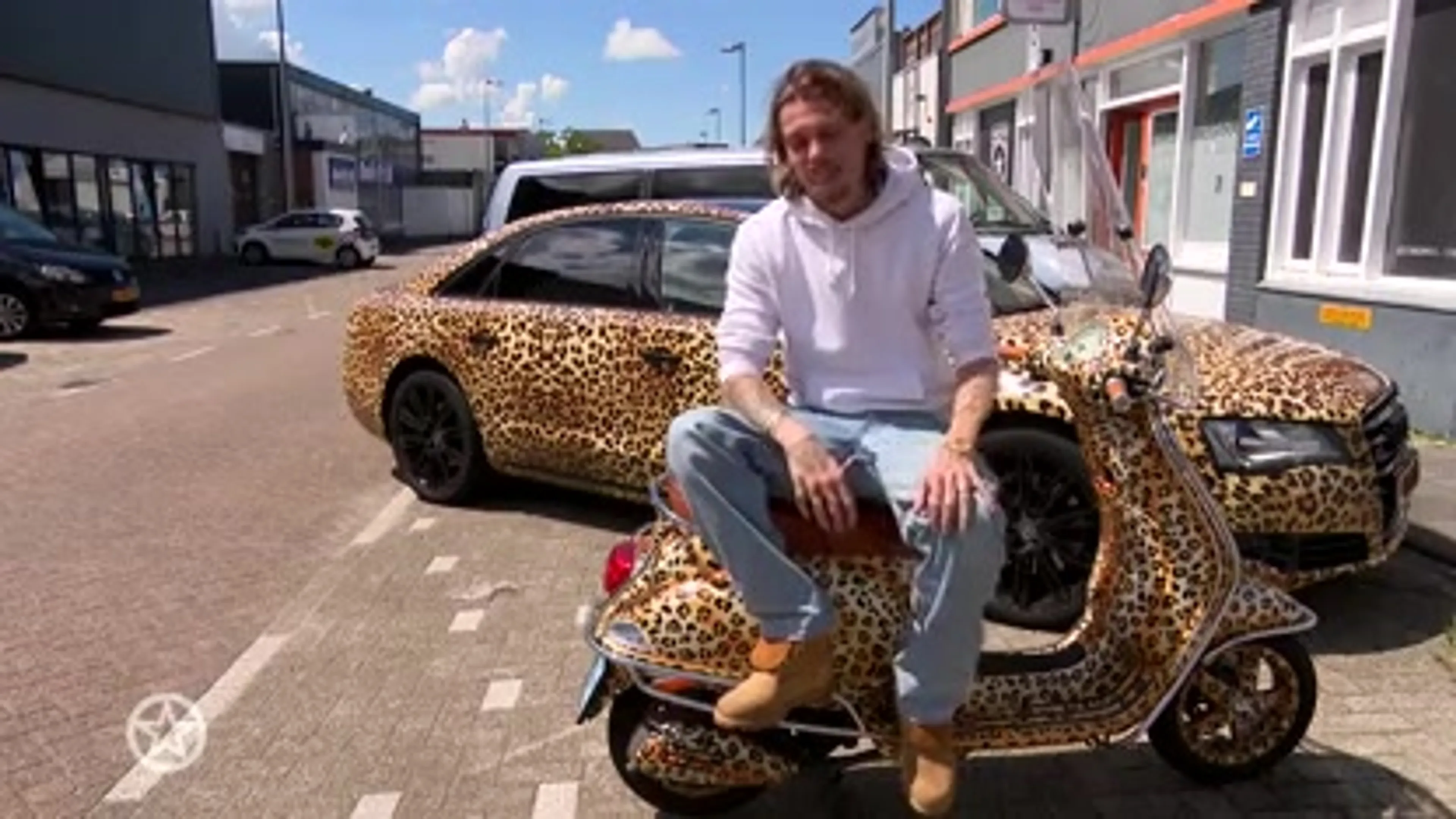 Flamboyante scooter Tony Junior terecht na tip volger