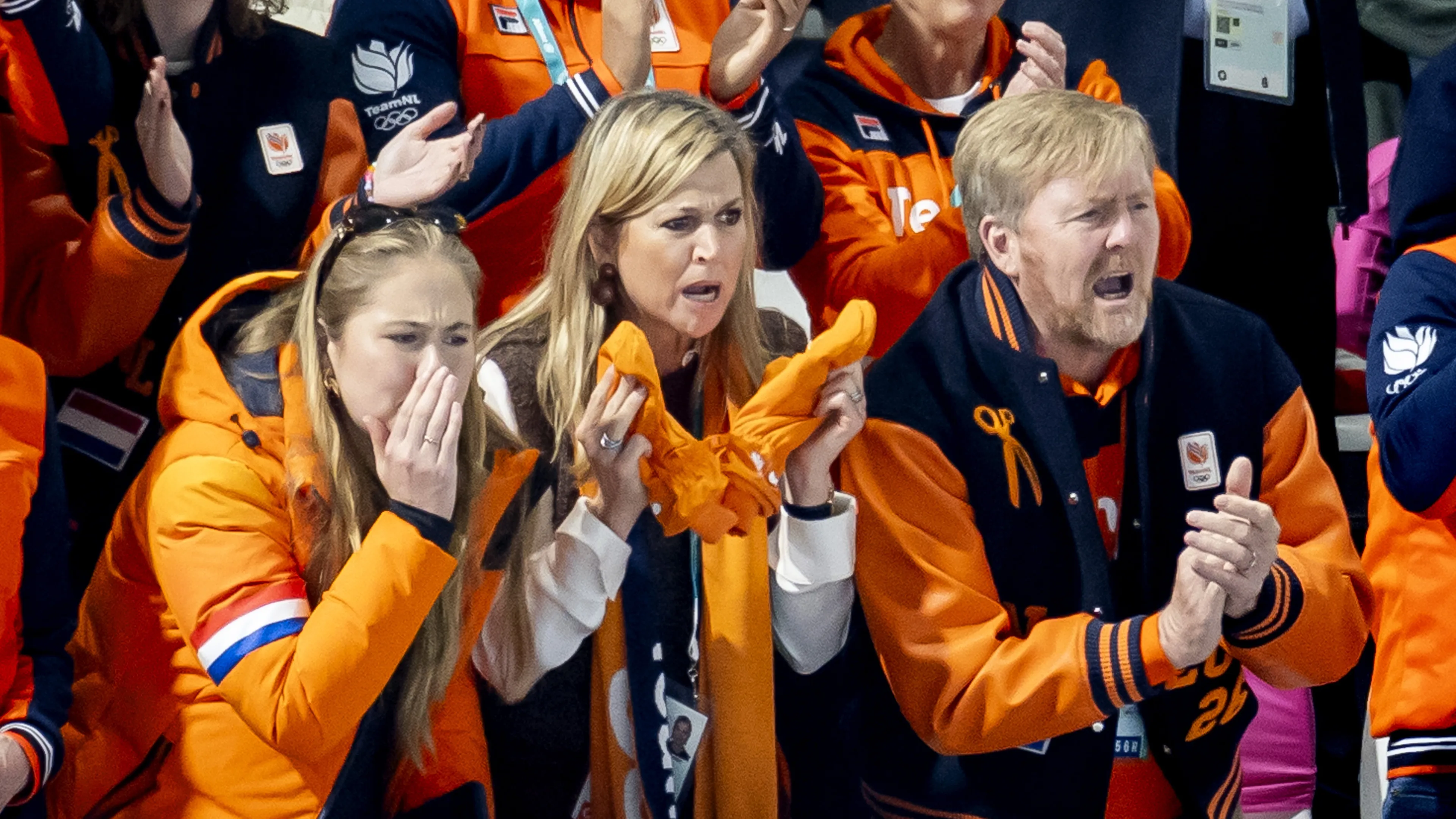 Koning Willem-Alexander perplex door Jutta Leerdam en Femke Kok: 'We doen alsof het normaal is'