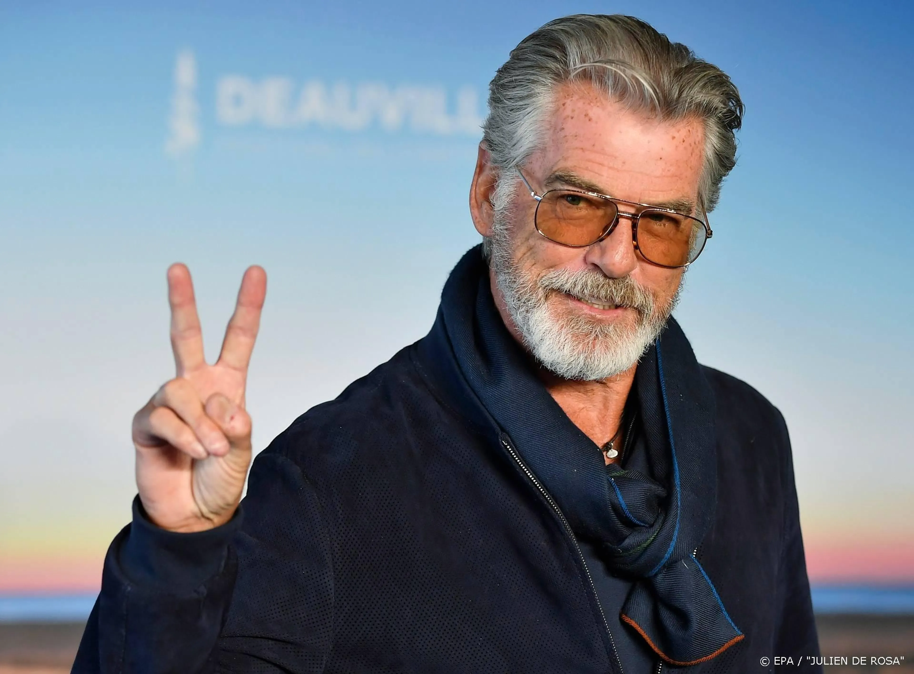 Pierce Brosnan redde het leven van Halle Berry