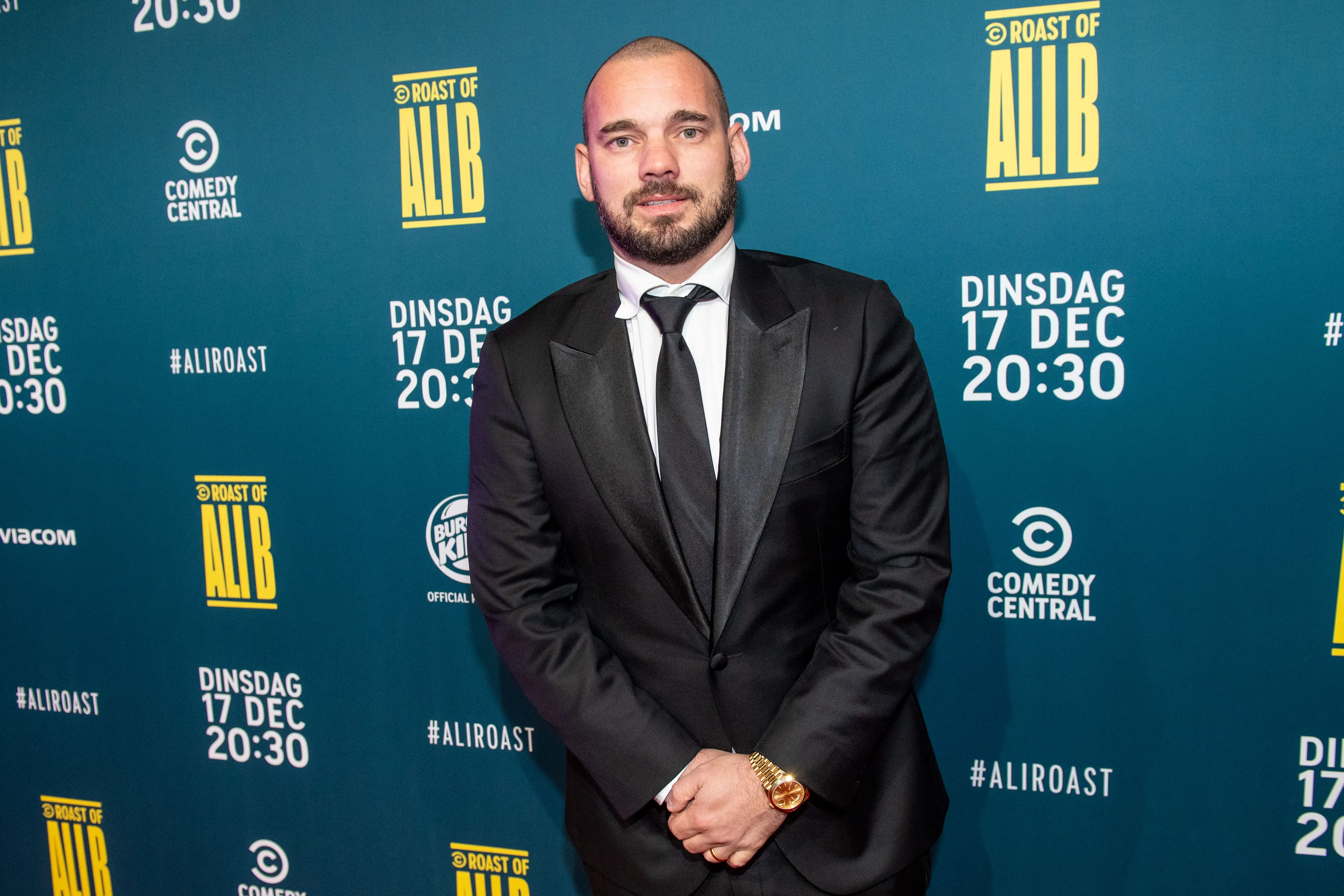Wesley Sneijder onder vuur na bizar filmpje