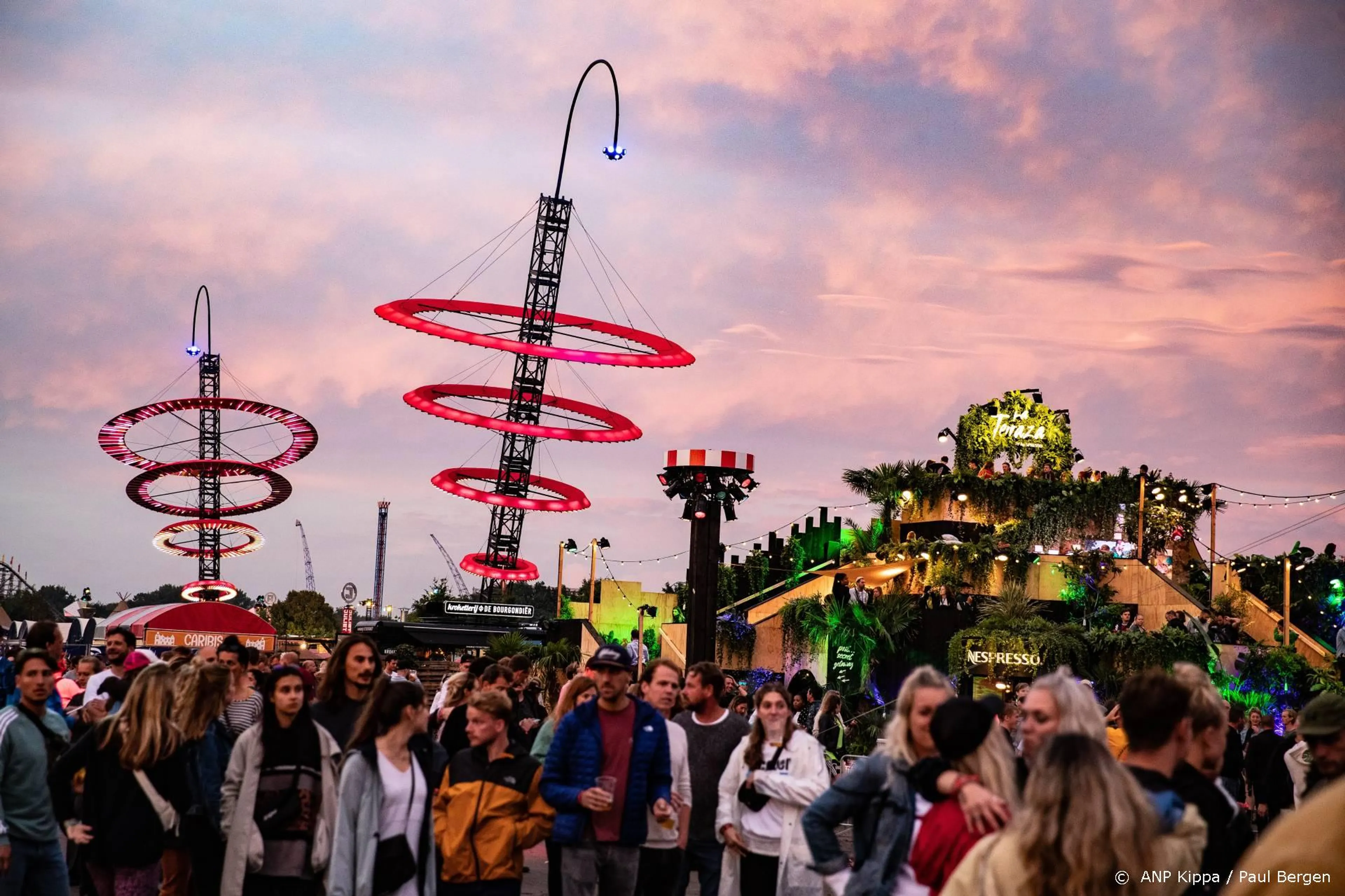 'Lowlands duurder dan ooit... maar niet genoeg'