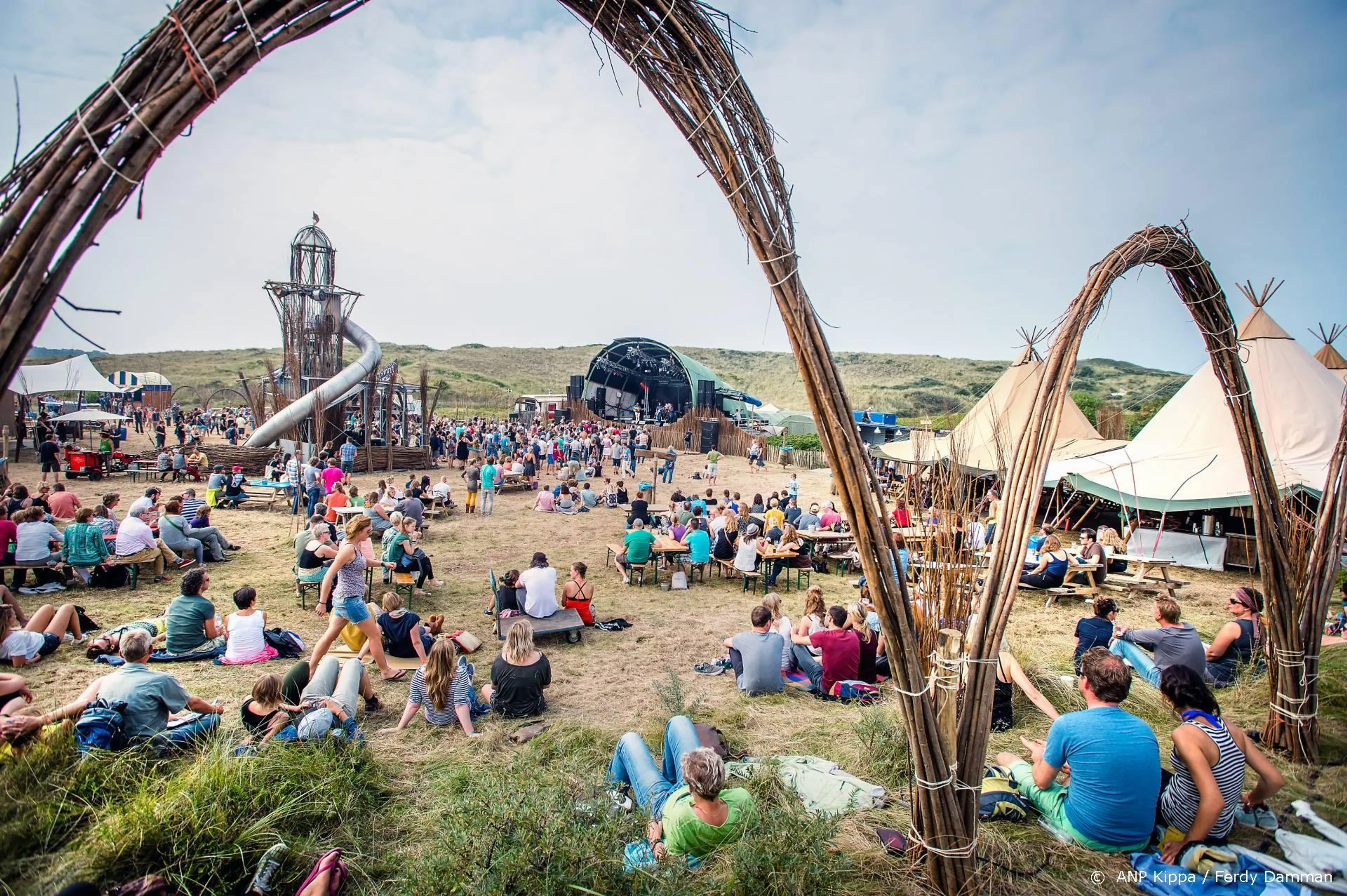 'Nog meer en blijvend geld naar podiumkunsten en -festivals'