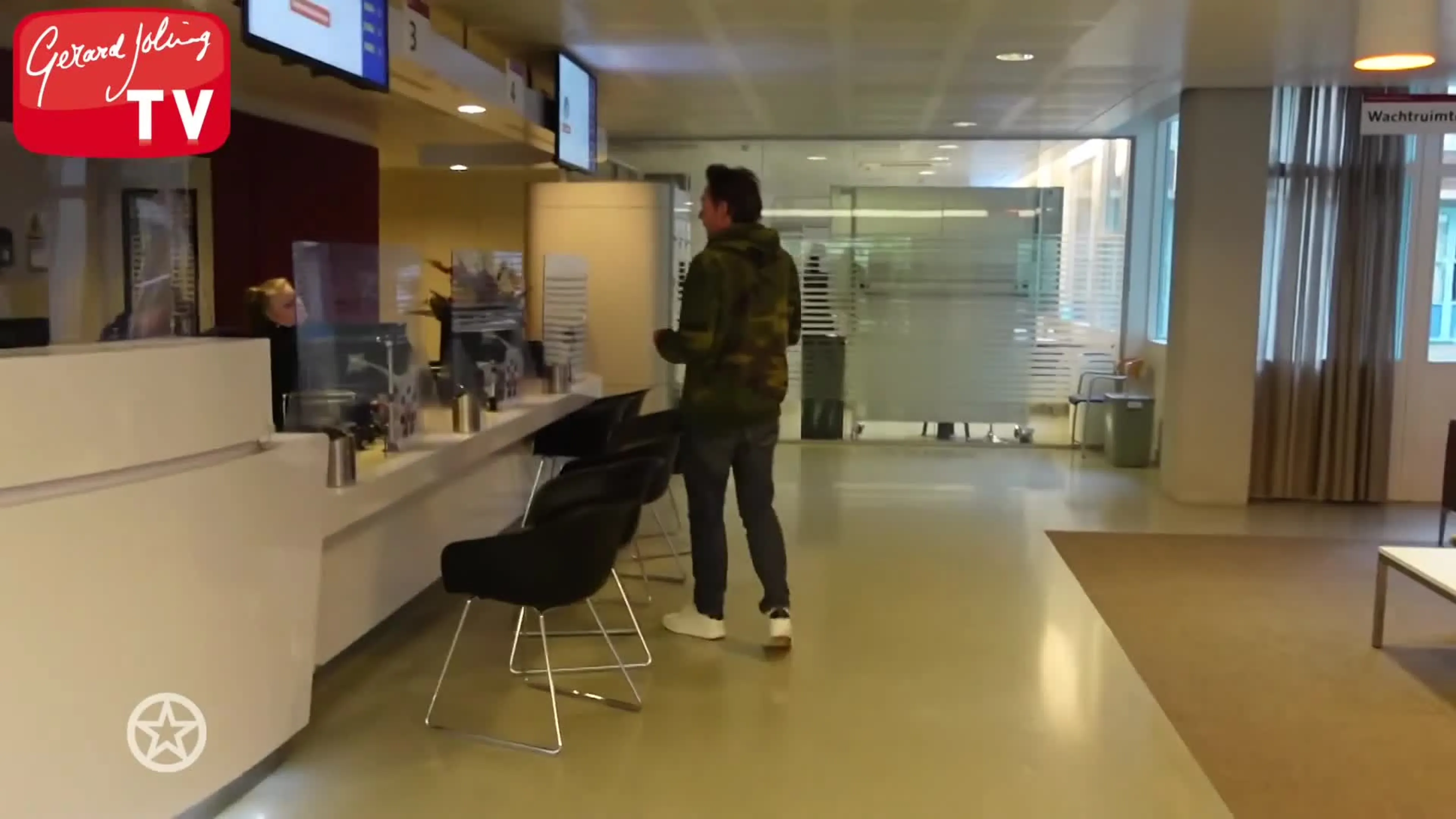 Gerard Joling laat foto van longen maken