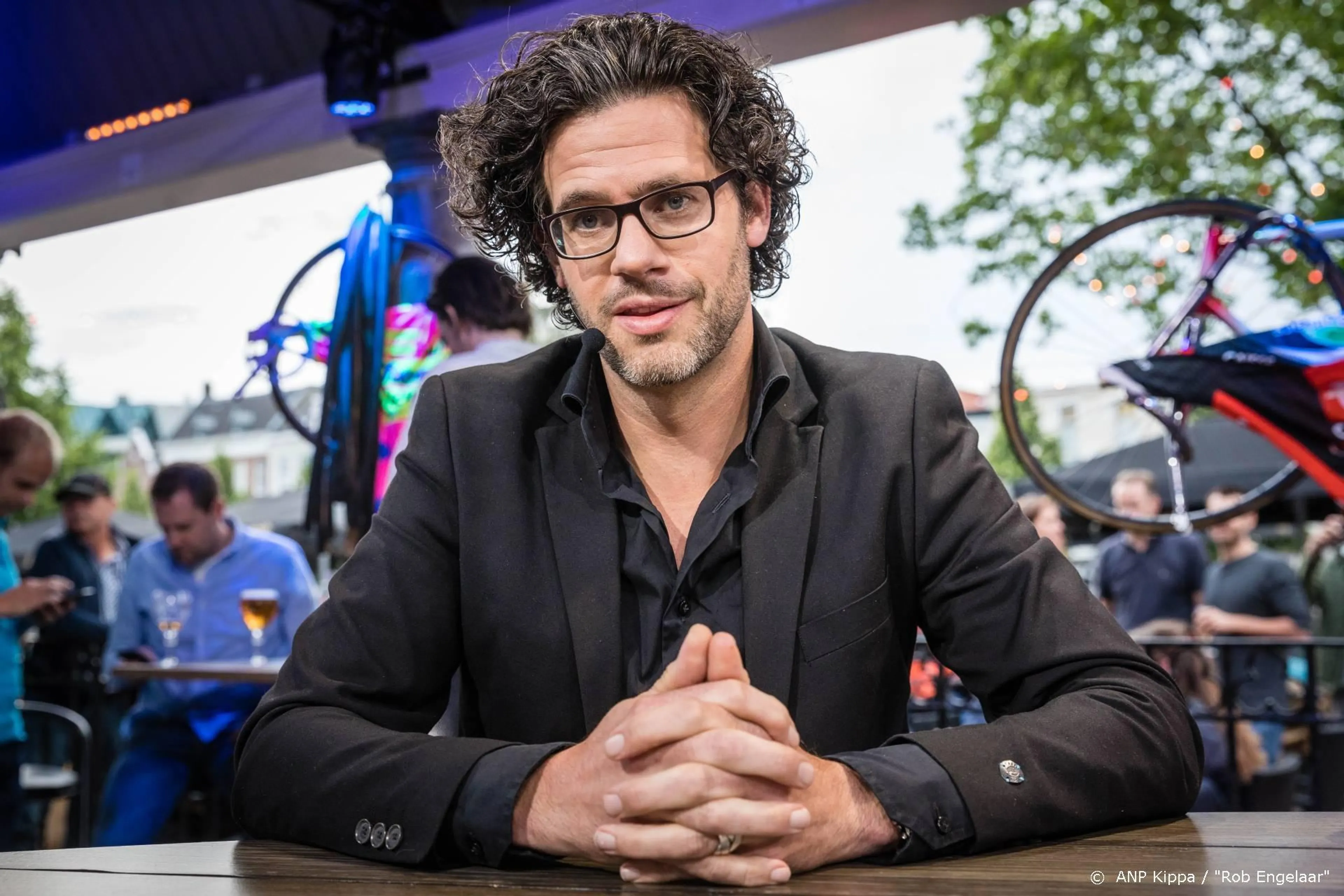Op1 wint de eerste week van de talkshowoorlog