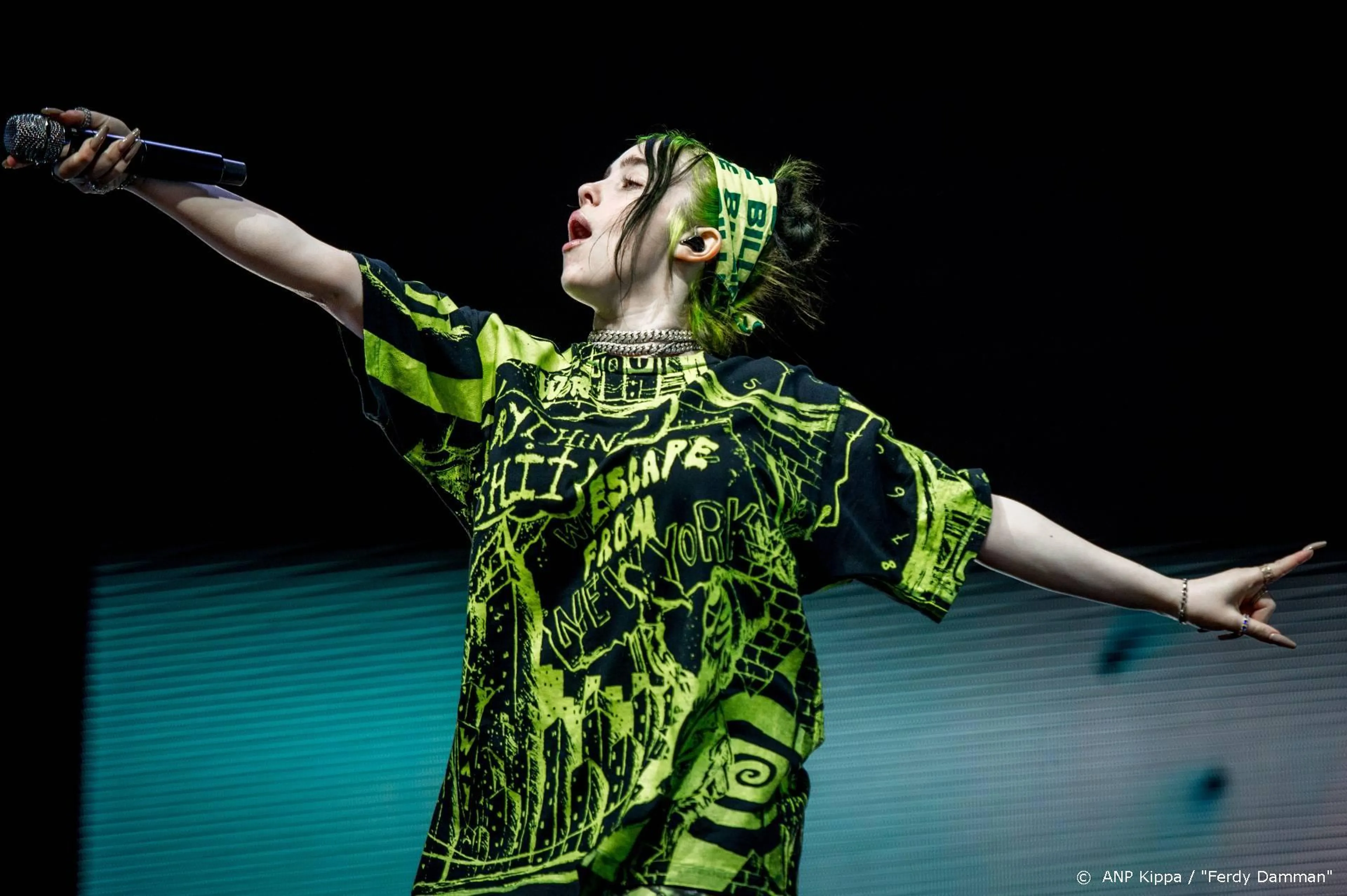 Billie Eilish genoemd als nieuwe Bond-zangeres