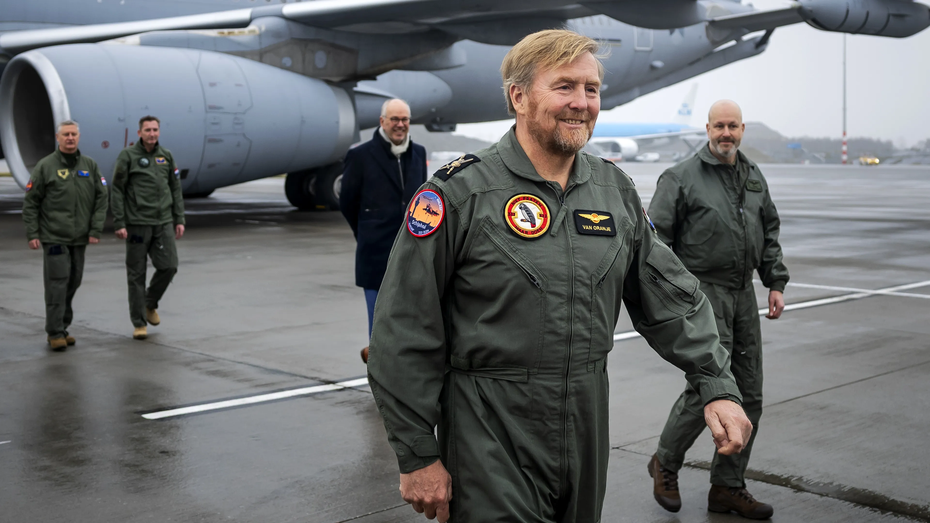Emotioneel afscheid voor Willem-Alexander in cockpit van Boeing 737