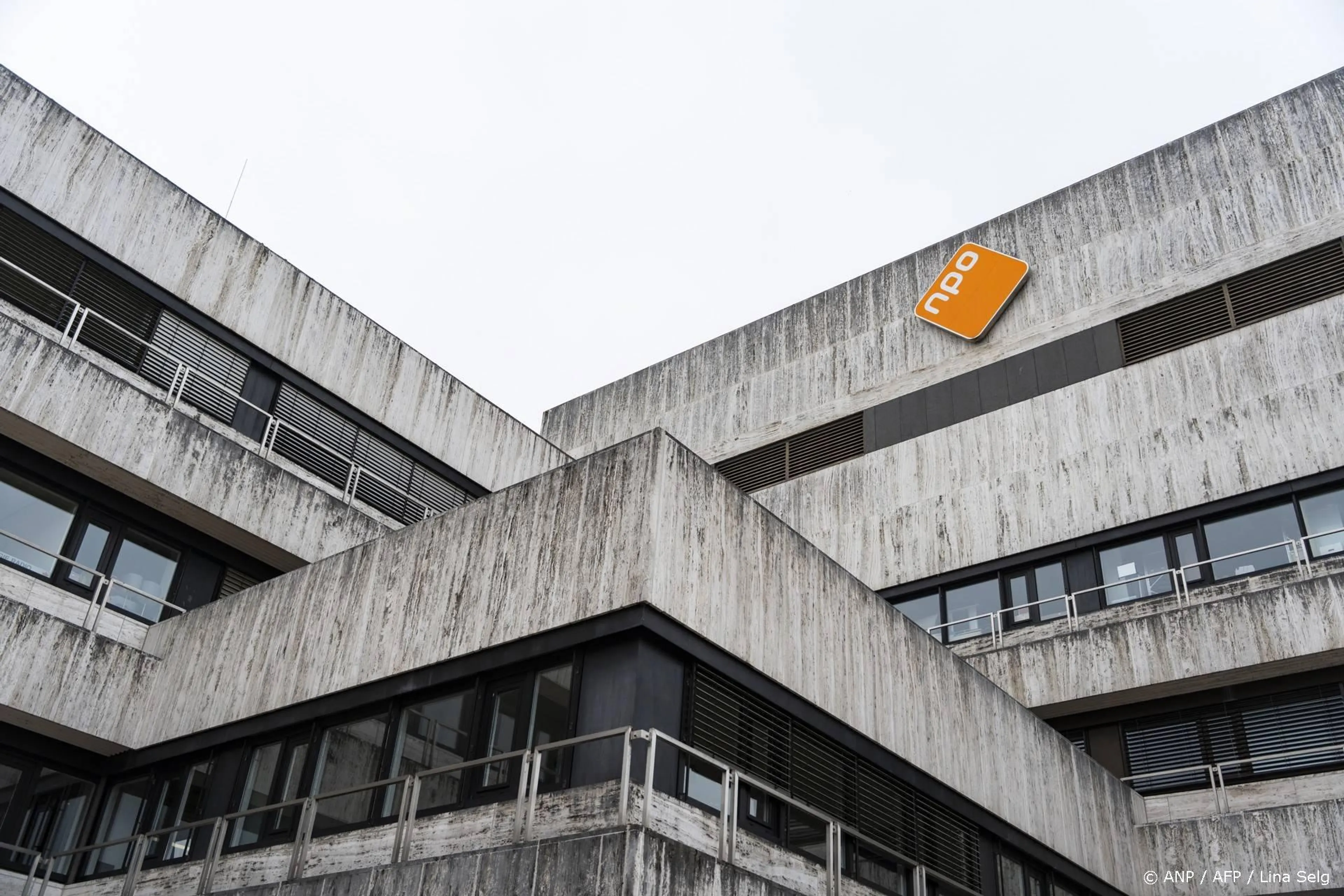 Stalker van NPO-medewerkers veroordeeld tot tbs met dwangverpleging